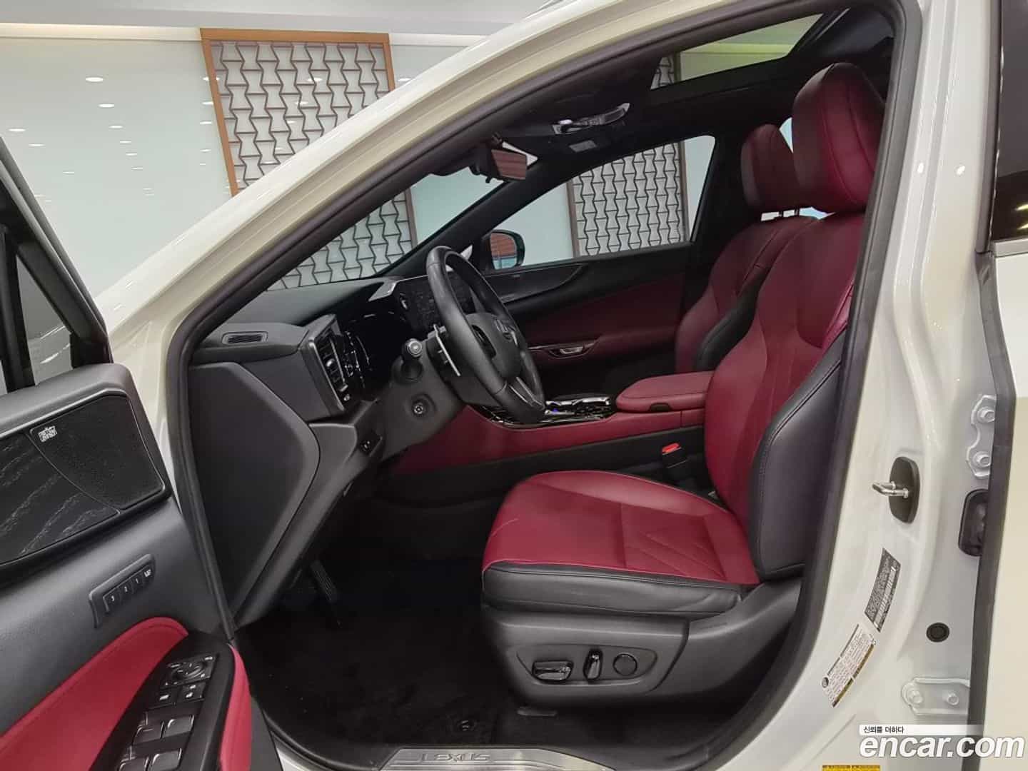 NX Lexus 2022.6-INNER-009
