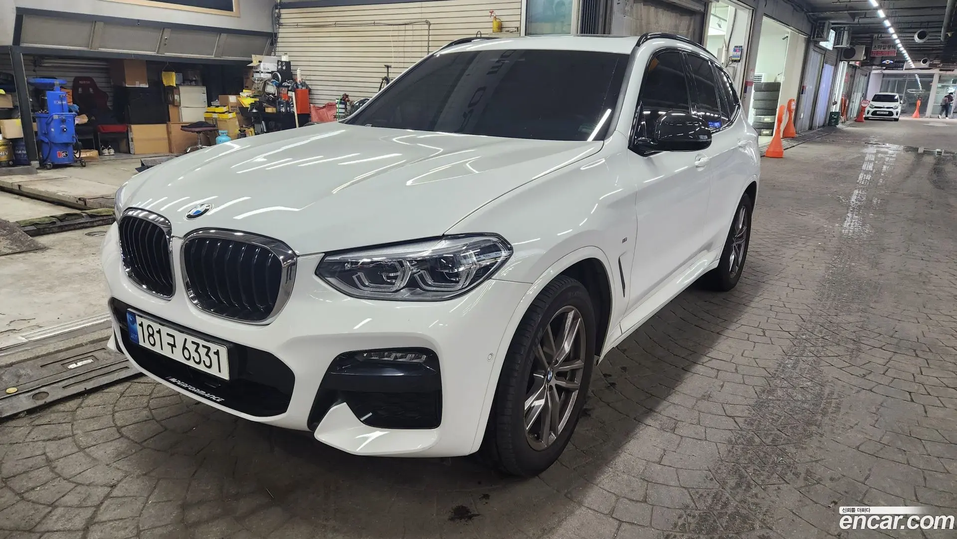 Main__Slider__Photo:X3 BMW 2021.8-0