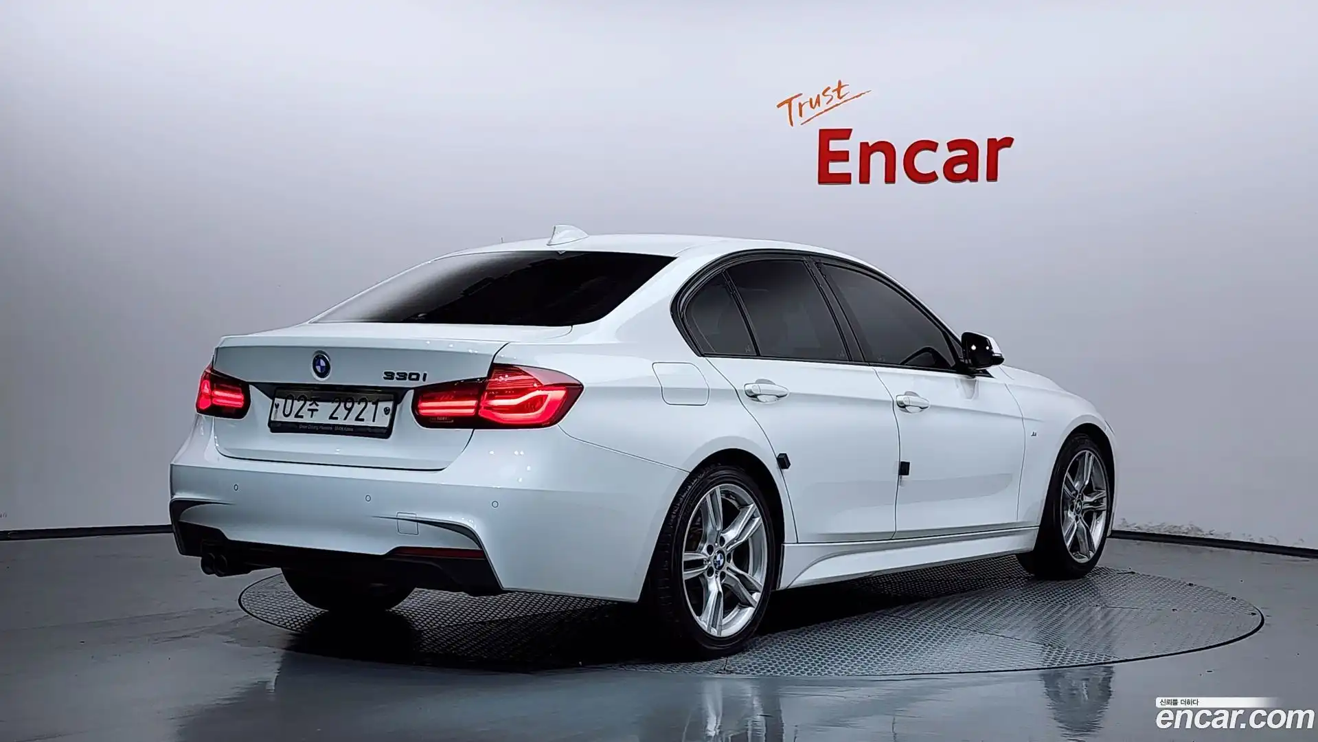 3-Series BMW 2018.11-OUTER-002