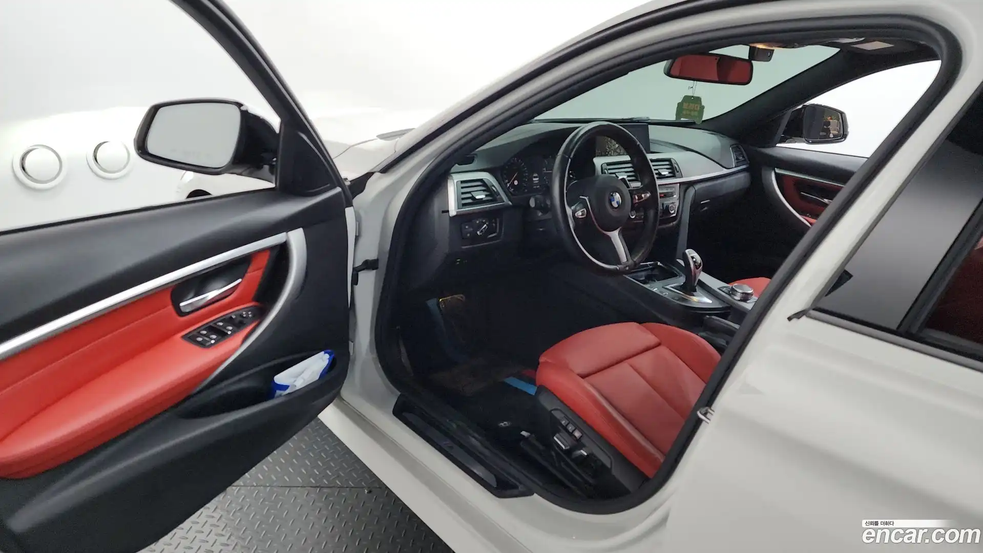 3-Series BMW 2018.11-INNER-010