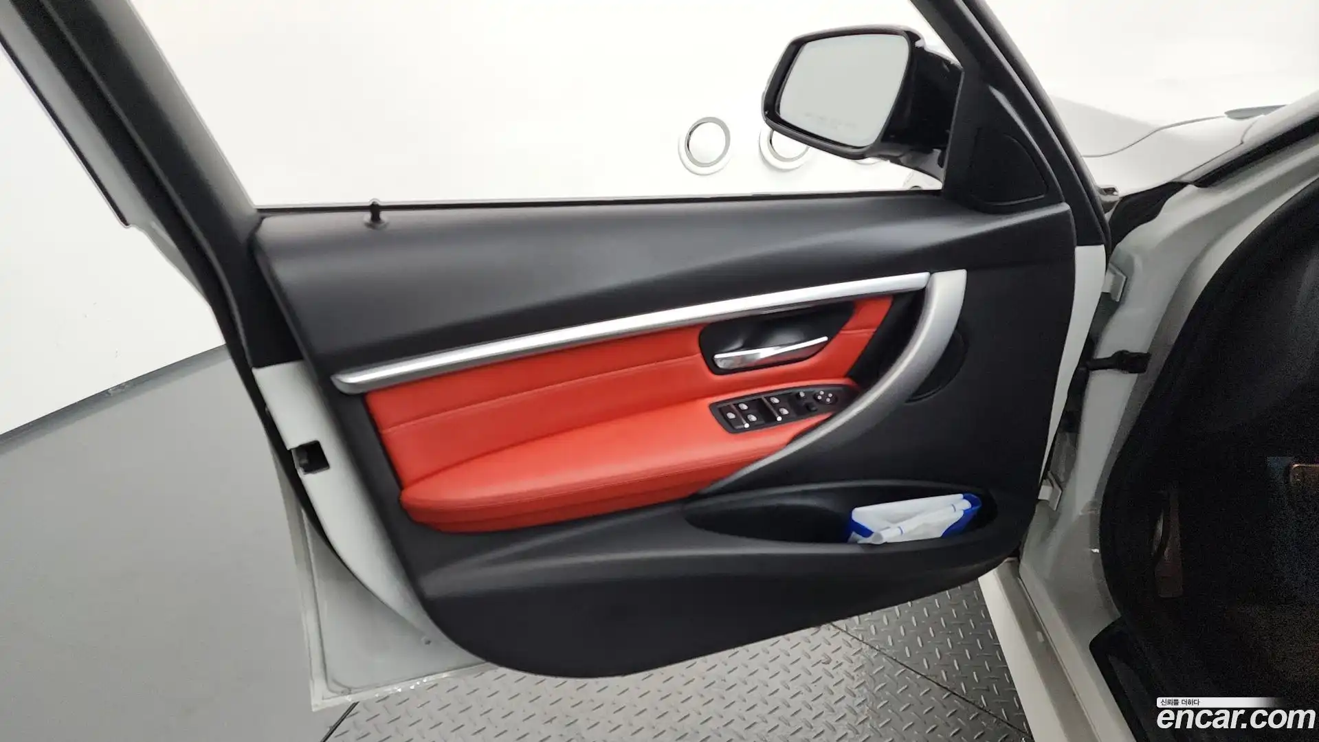 3-Series BMW 2018.11-INNER-034