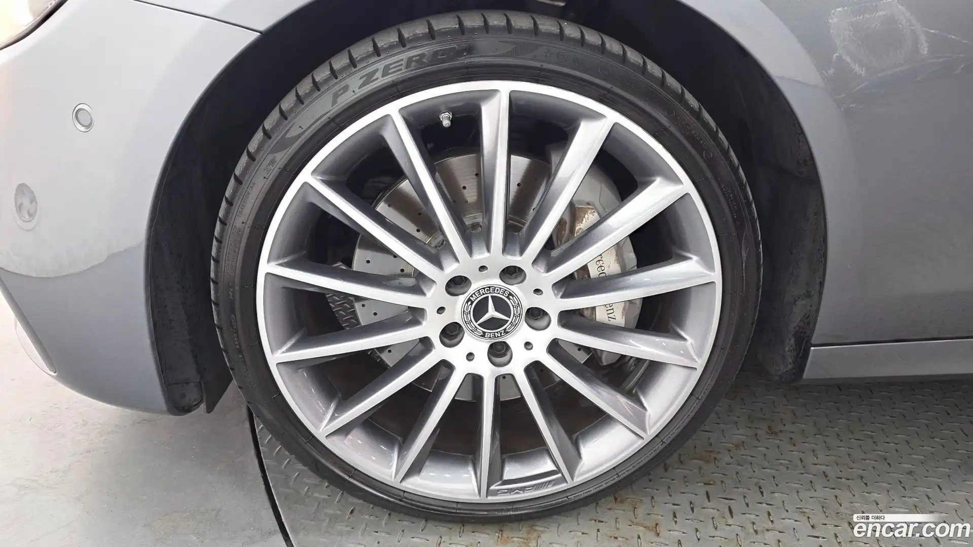 E-Class Mercedes-Benz 2021.4-OUTER-005