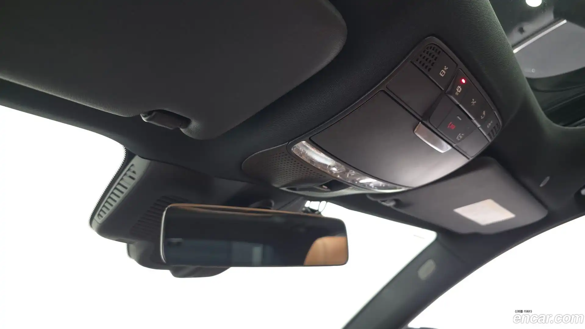 E-Class Mercedes-Benz 2021.4-OPTION-040