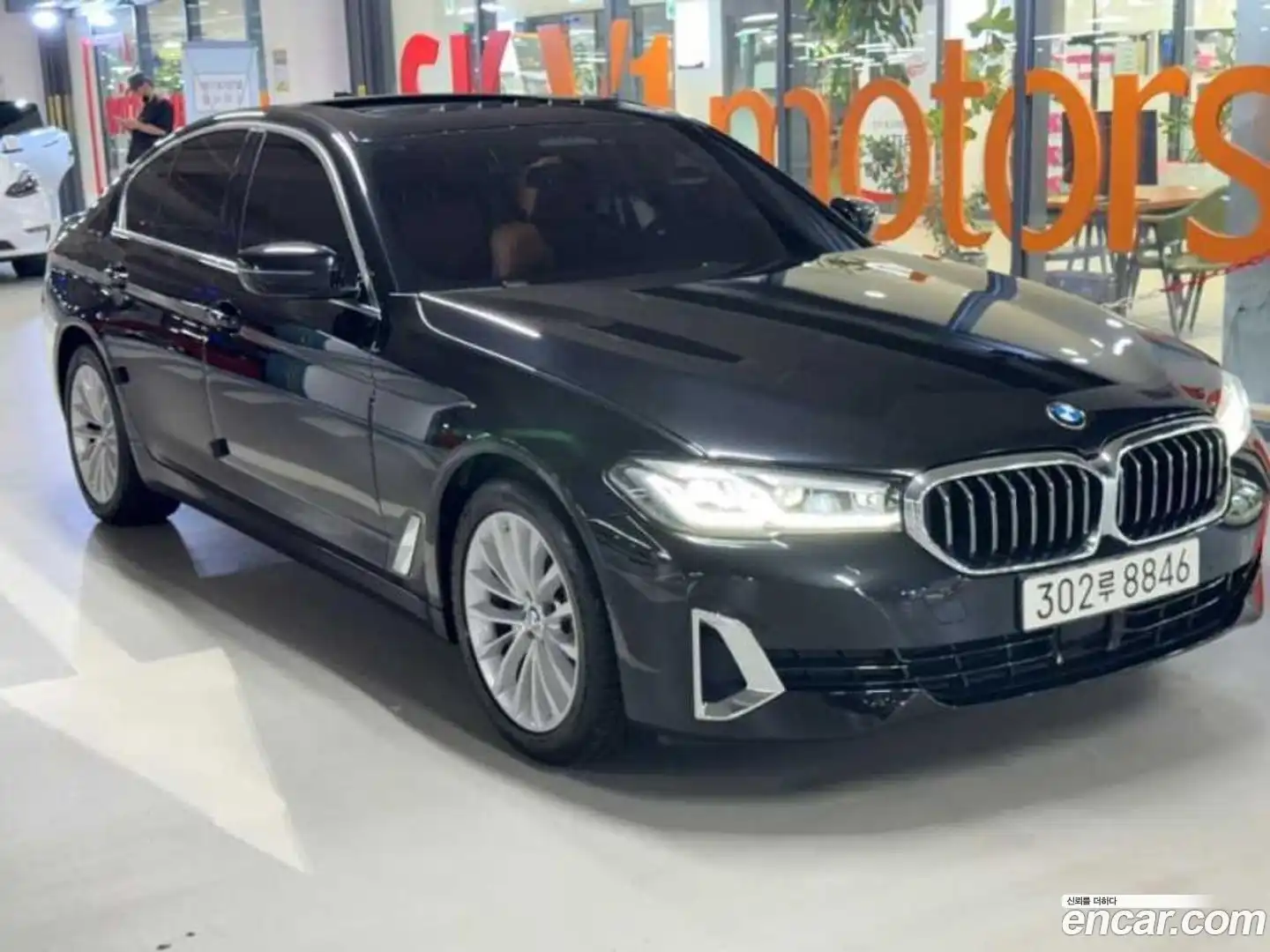 5-Series BMW 2022.10-OUTER-002