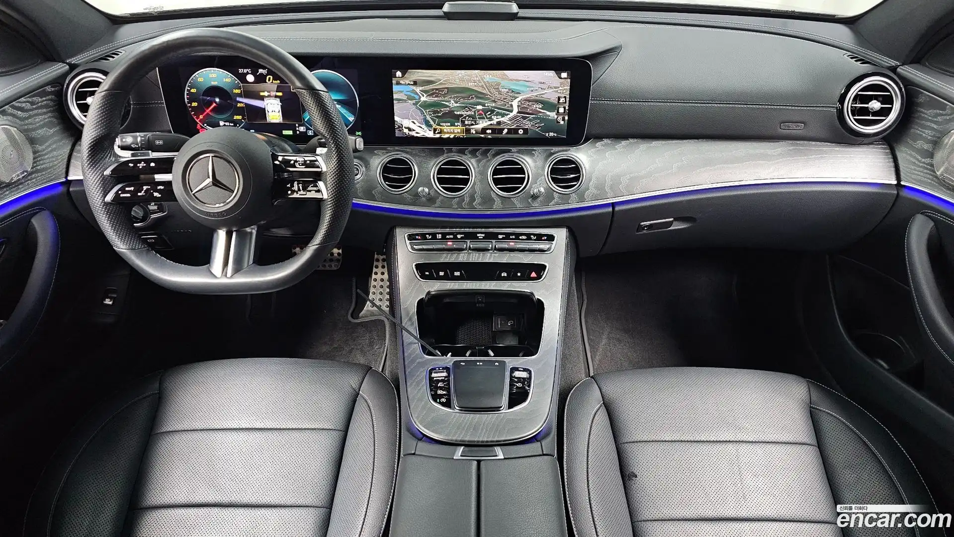 E-Class Mercedes-Benz 2022.6-INNER-007