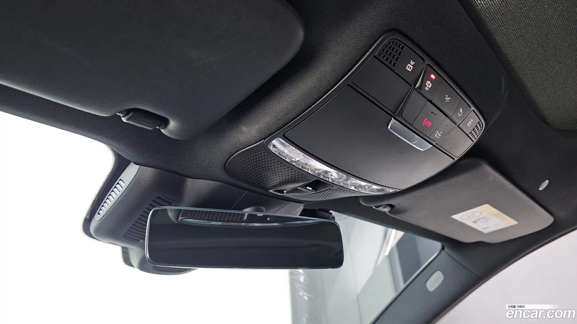 E-Class Mercedes-Benz 2022.6-OPTION-023