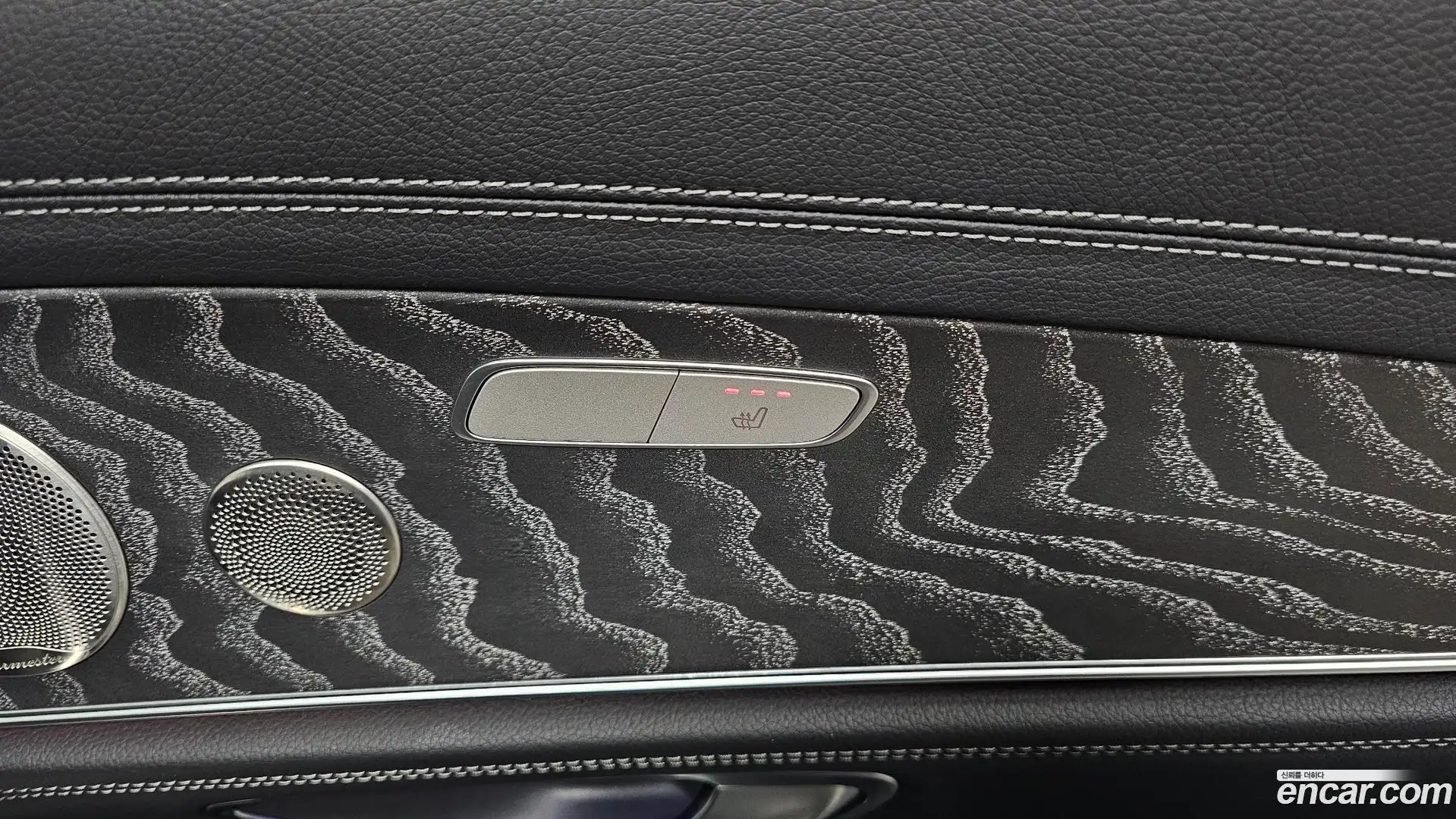 E-Class Mercedes-Benz 2022.6-OPTION-044