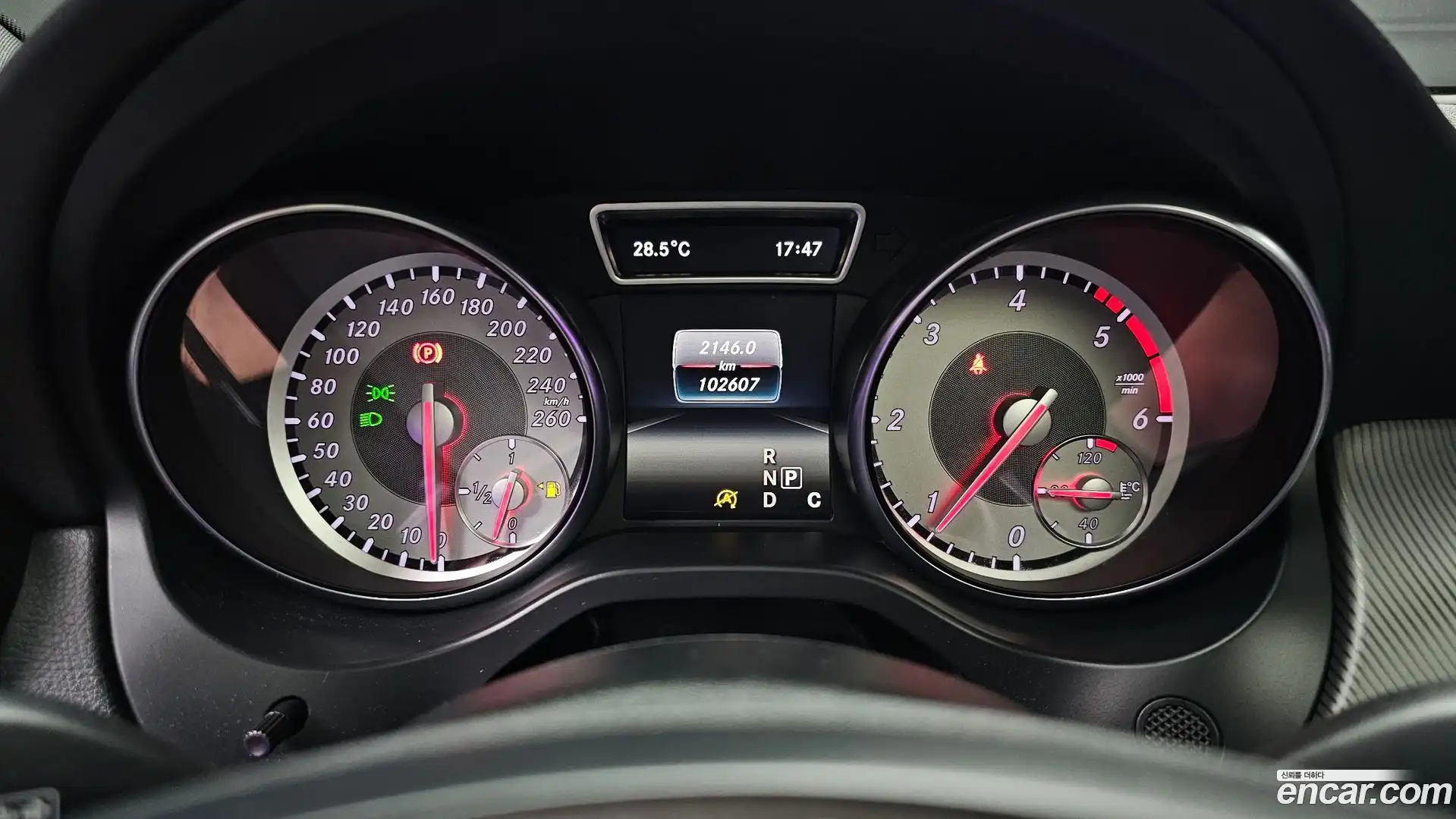 CLA-Class Mercedes-Benz 2016.6-INNER-008