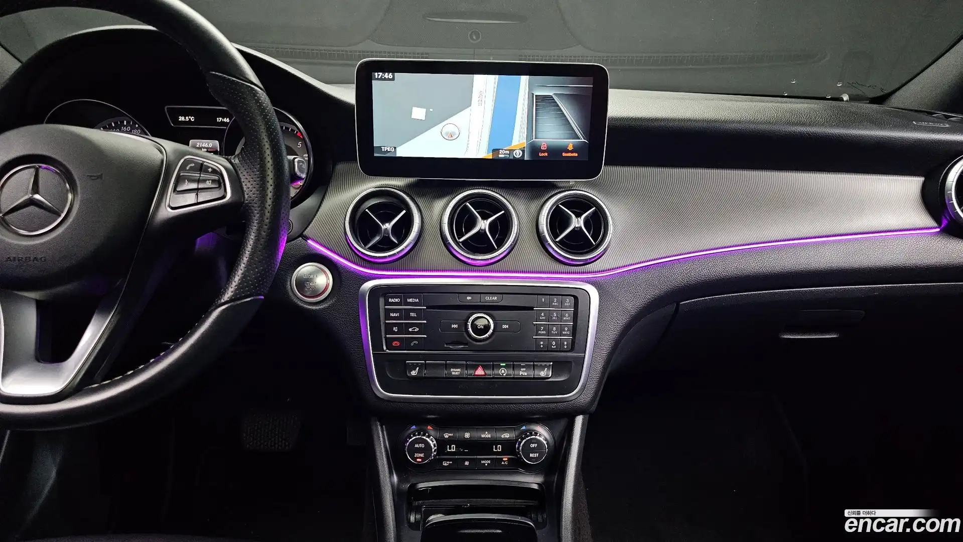 CLA-Class Mercedes-Benz 2016.6-OPTION-017