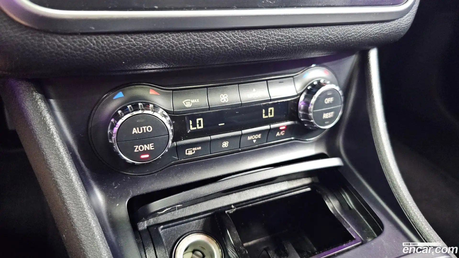 CLA-Class Mercedes-Benz 2016.6-OPTION-019