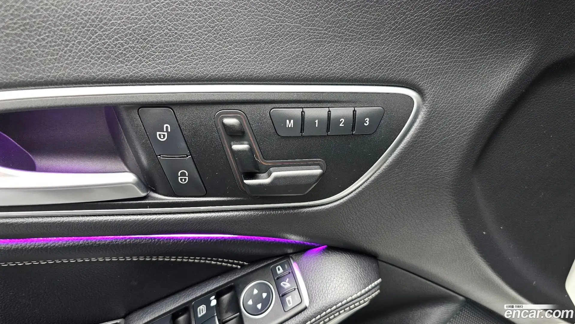 CLA-Class Mercedes-Benz 2016.6-OPTION-021