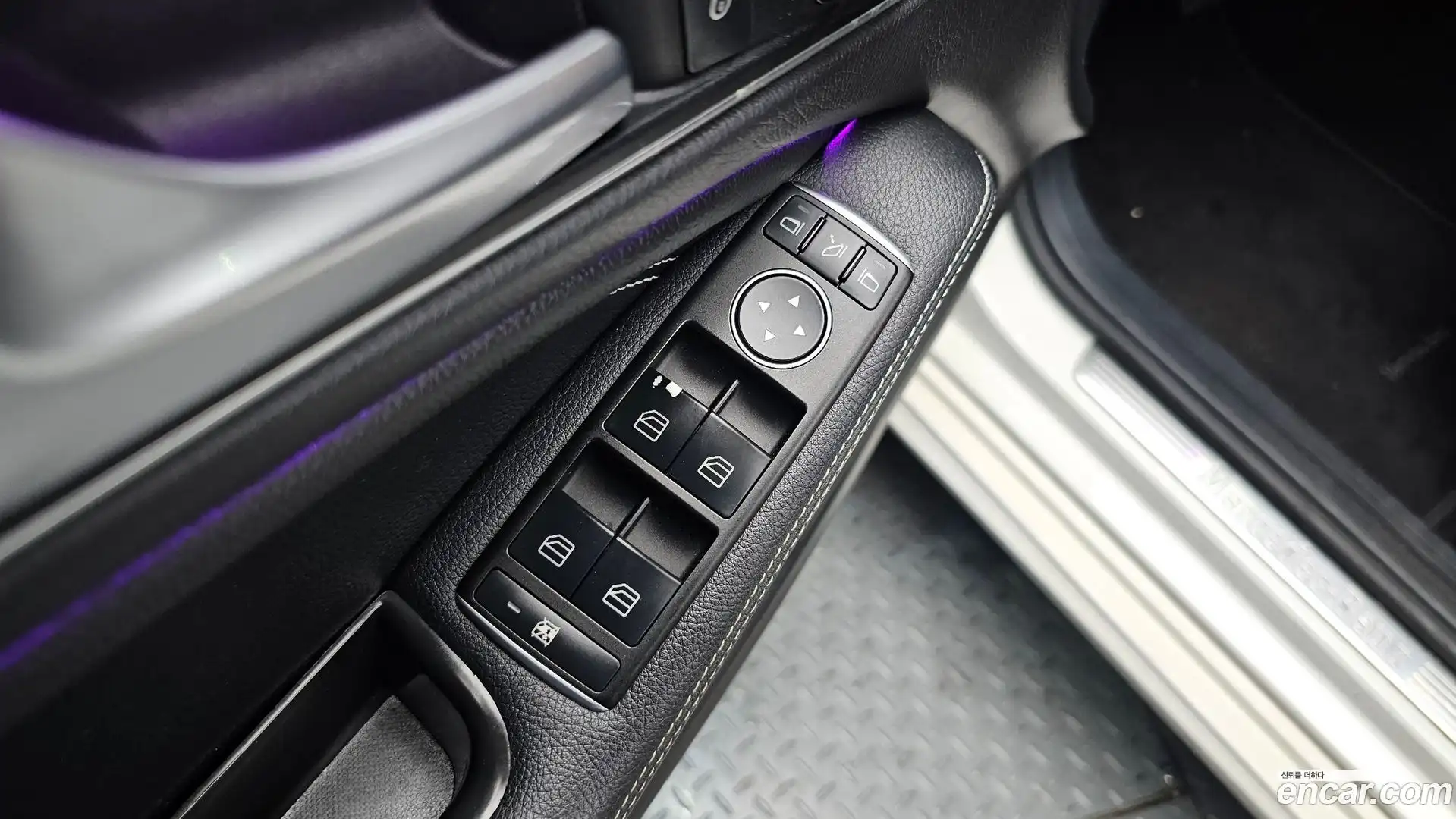 CLA-Class Mercedes-Benz 2016.6-OPTION-024