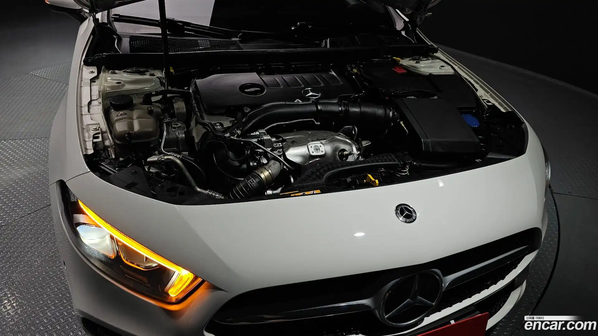 A-Class Mercedes-Benz 2020.2-OUTER-006