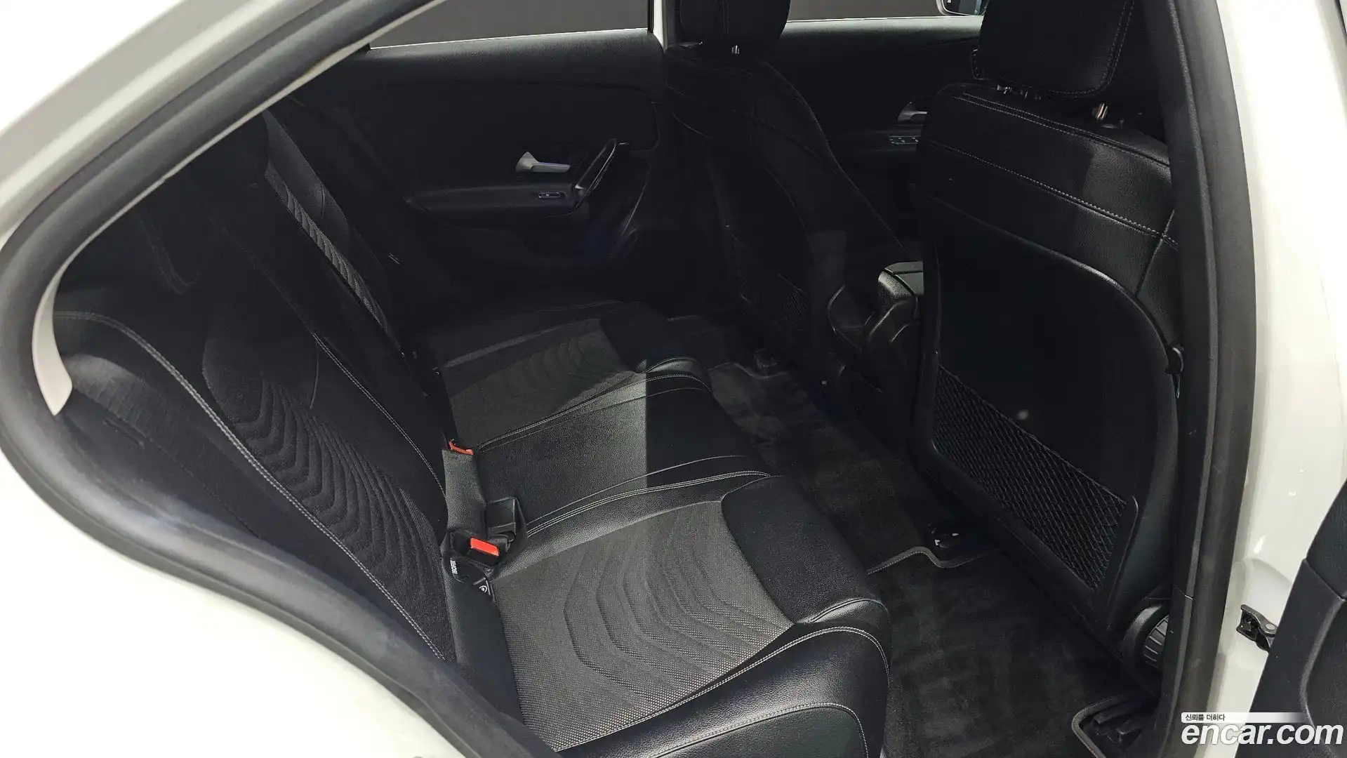 A-Class Mercedes-Benz 2020.2-OPTION-015