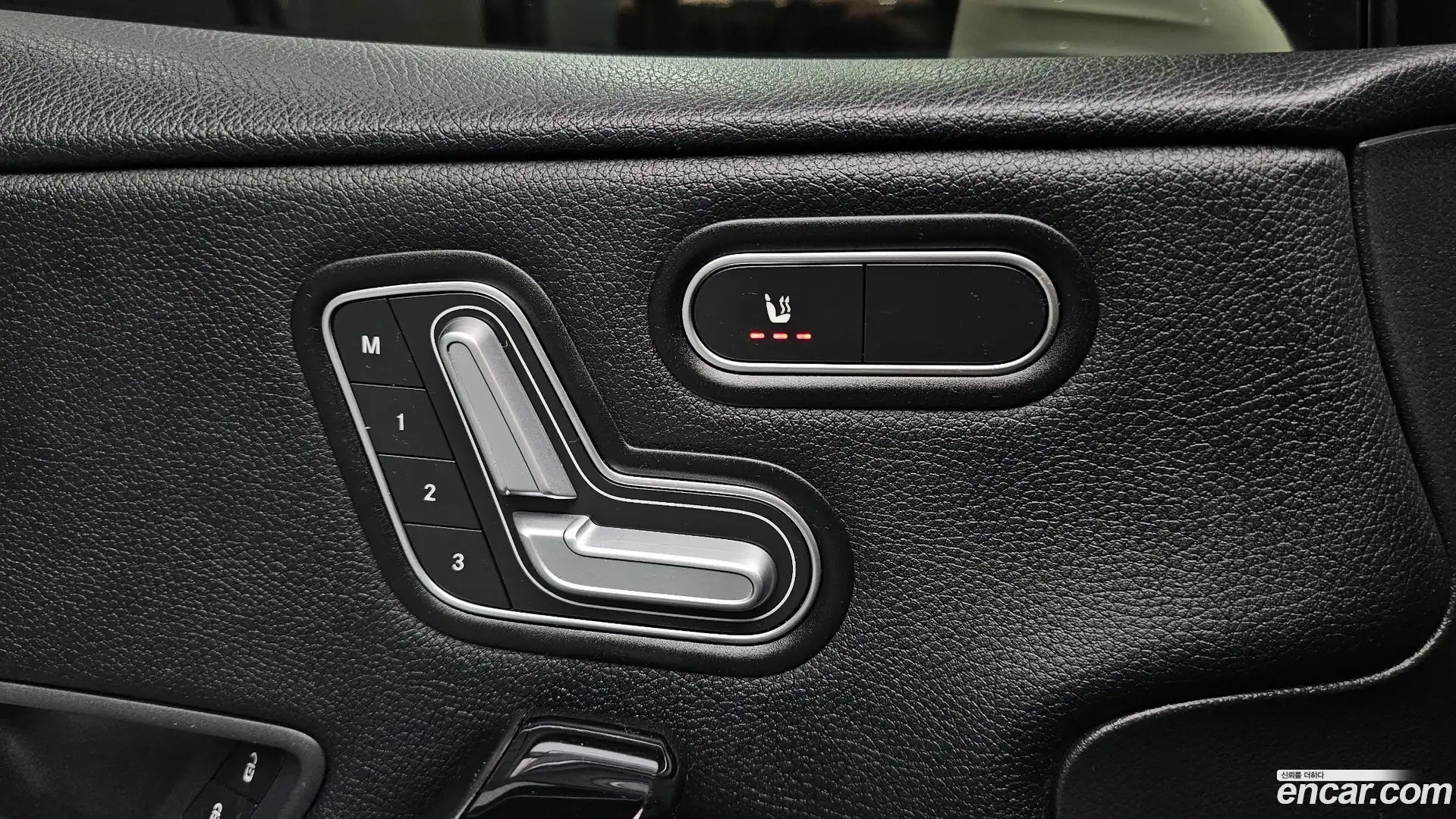 A-Class Mercedes-Benz 2020.2-OPTION-021