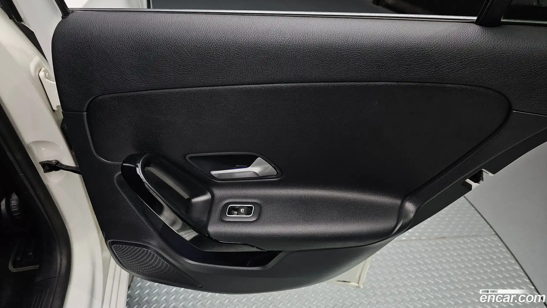 A-Class Mercedes-Benz 2020.2-INNER-035