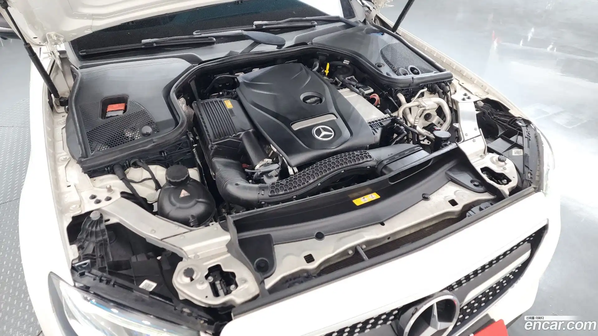 E-Class Mercedes-Benz 2016.8-OUTER-006