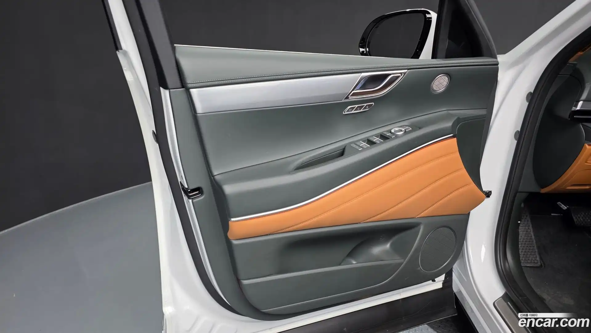 GV80 Genesis 2026.0-INNER-034