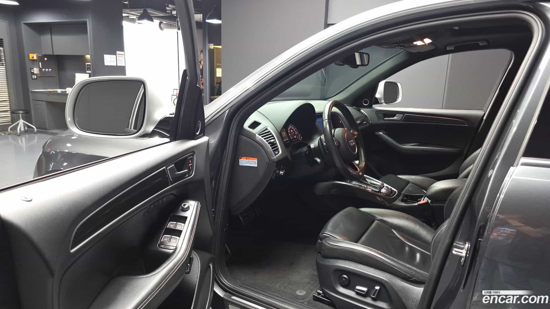 SQ5 Audi 2015.8-INNER-010