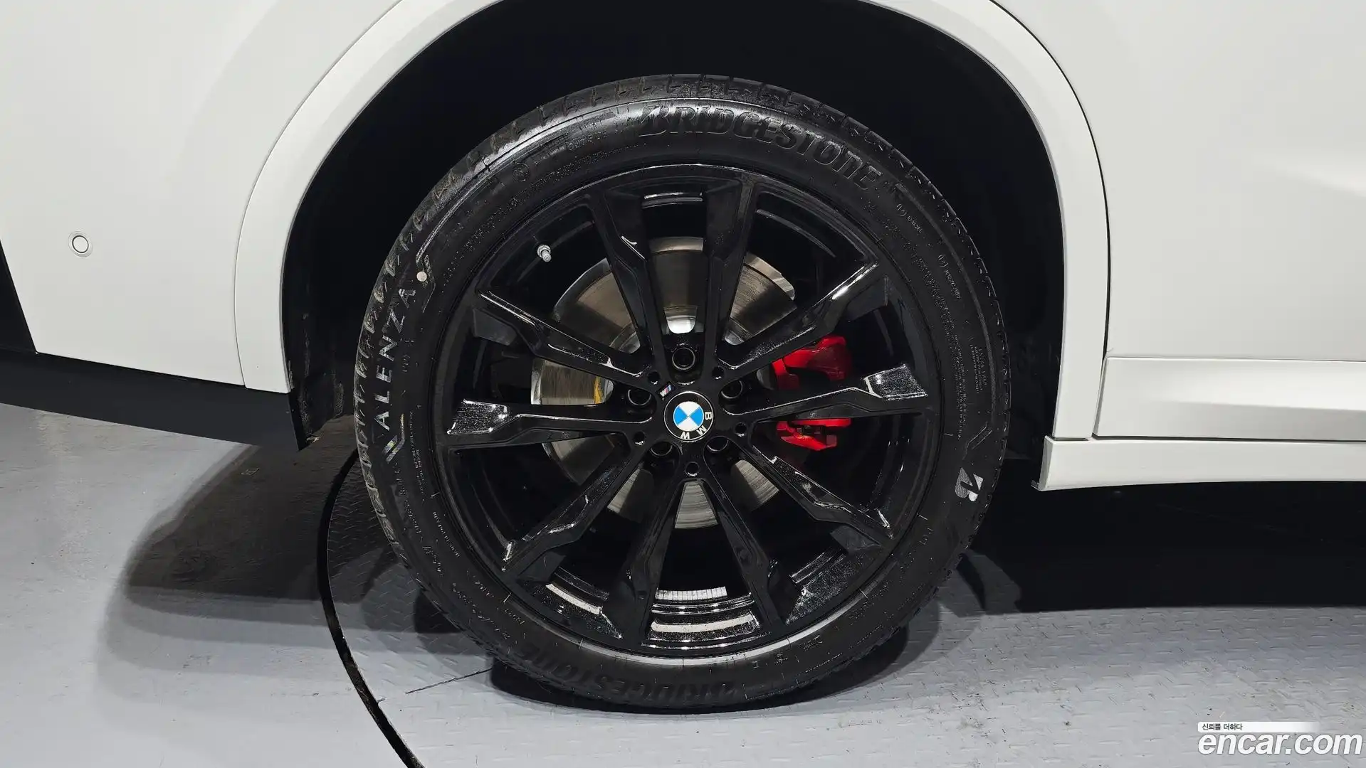 X4 BMW 2025.11-OUTER-005