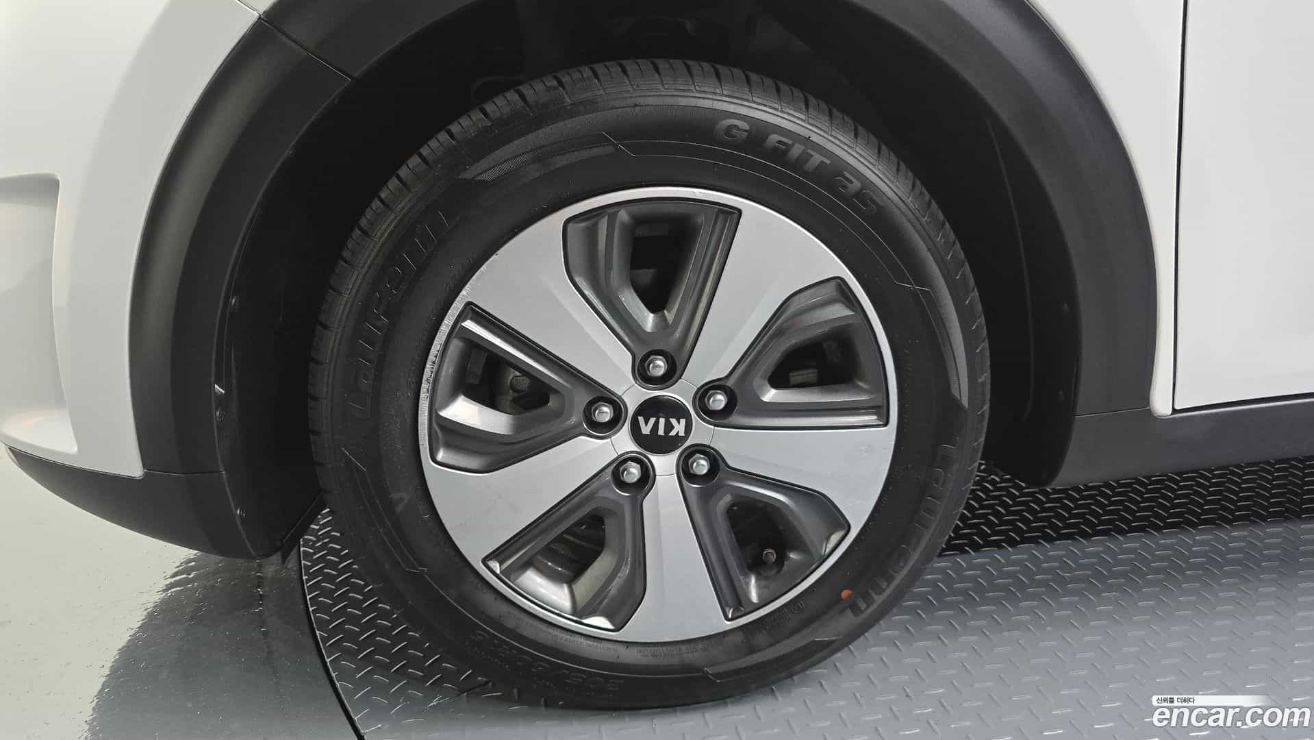Niro Kia 2017.11-OUTER-005