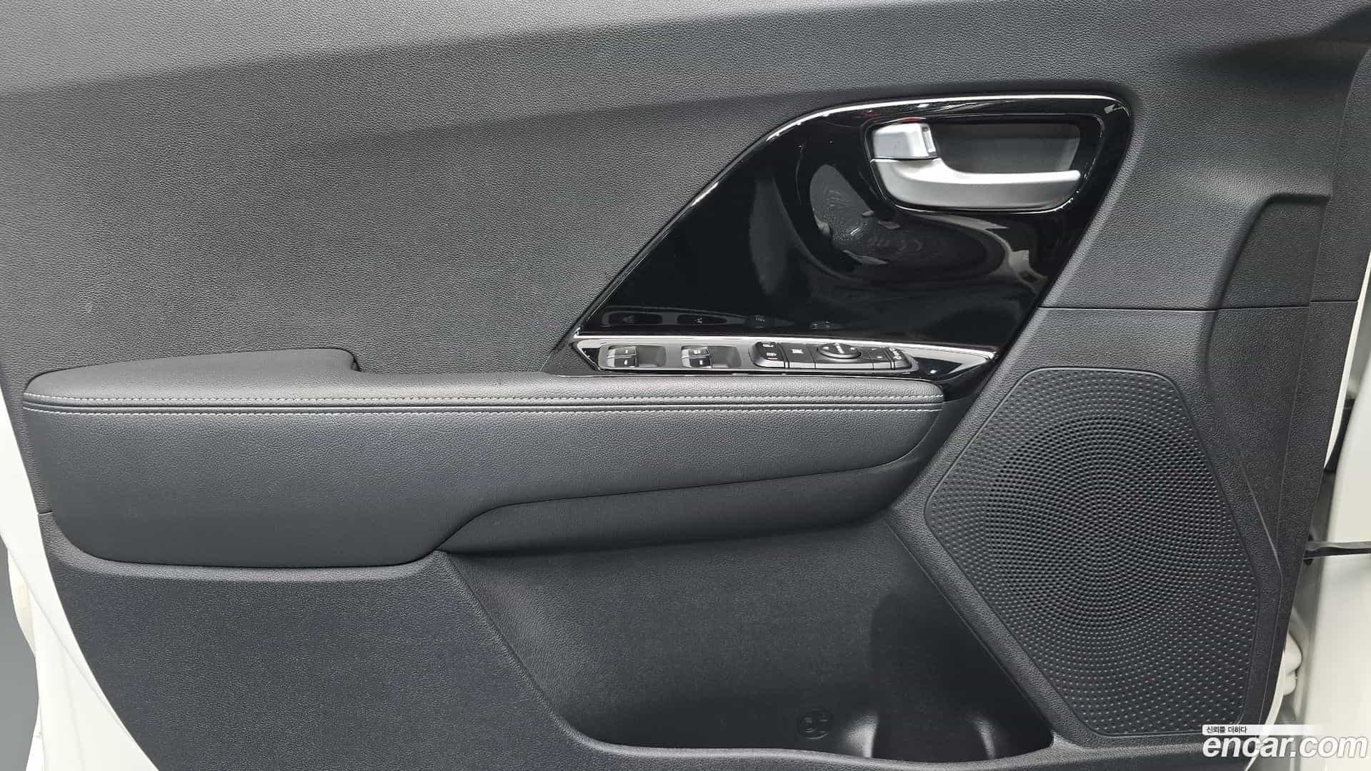 Niro Kia 2017.11-INNER-034