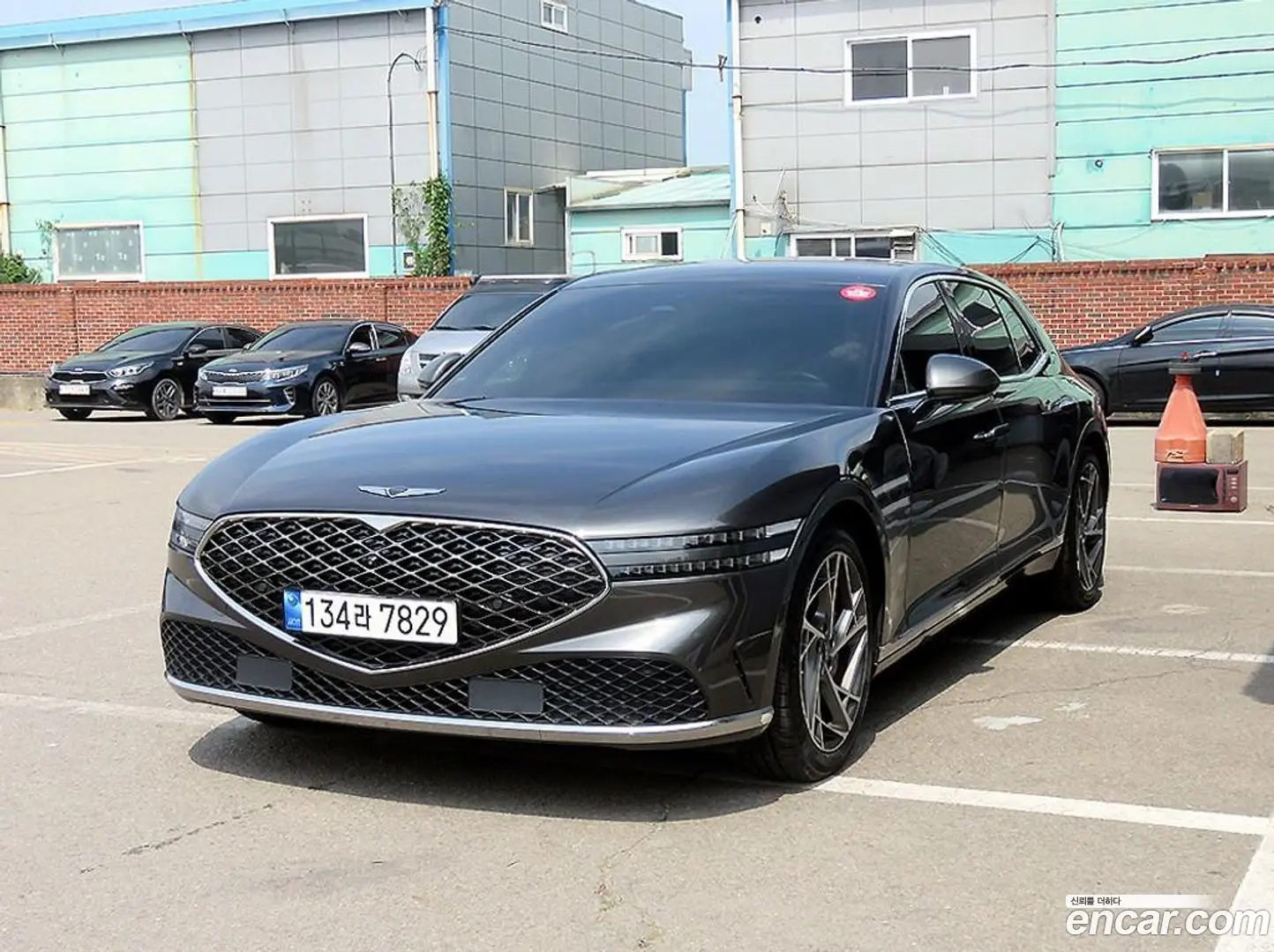 Main__Slider__Photo:G90 Genesis 2022.4-0
