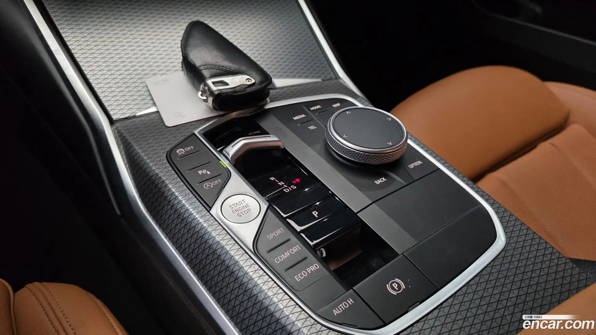 3-Series BMW 2023.0-INNER-009