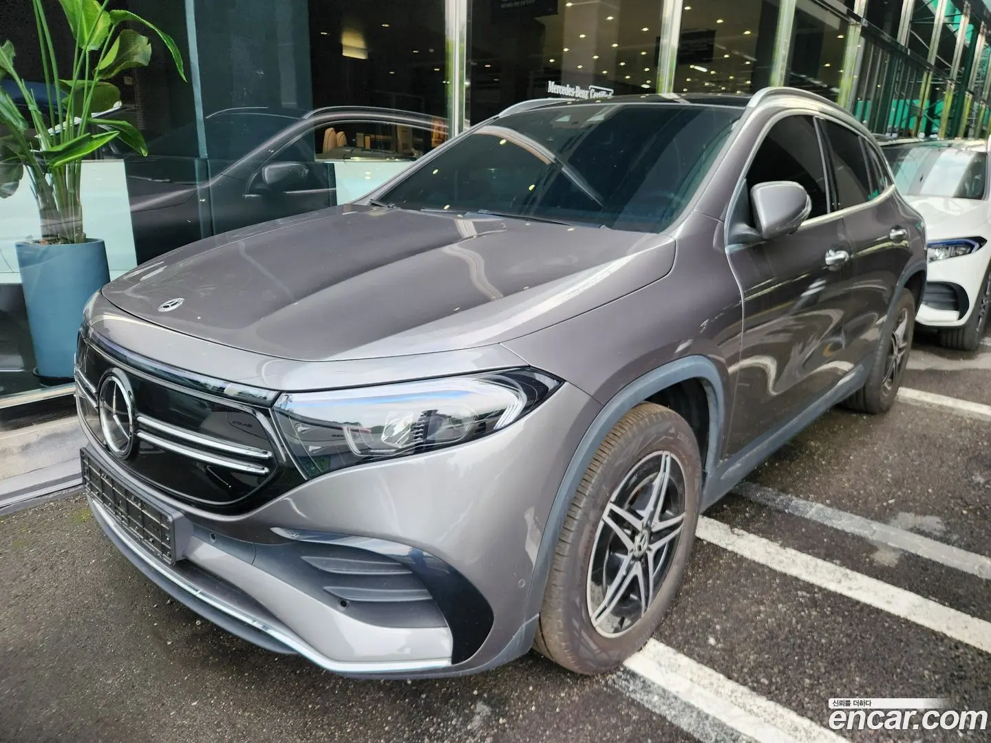 Main__Slider__Photo:EQA Mercedes-Benz 2023.11-0