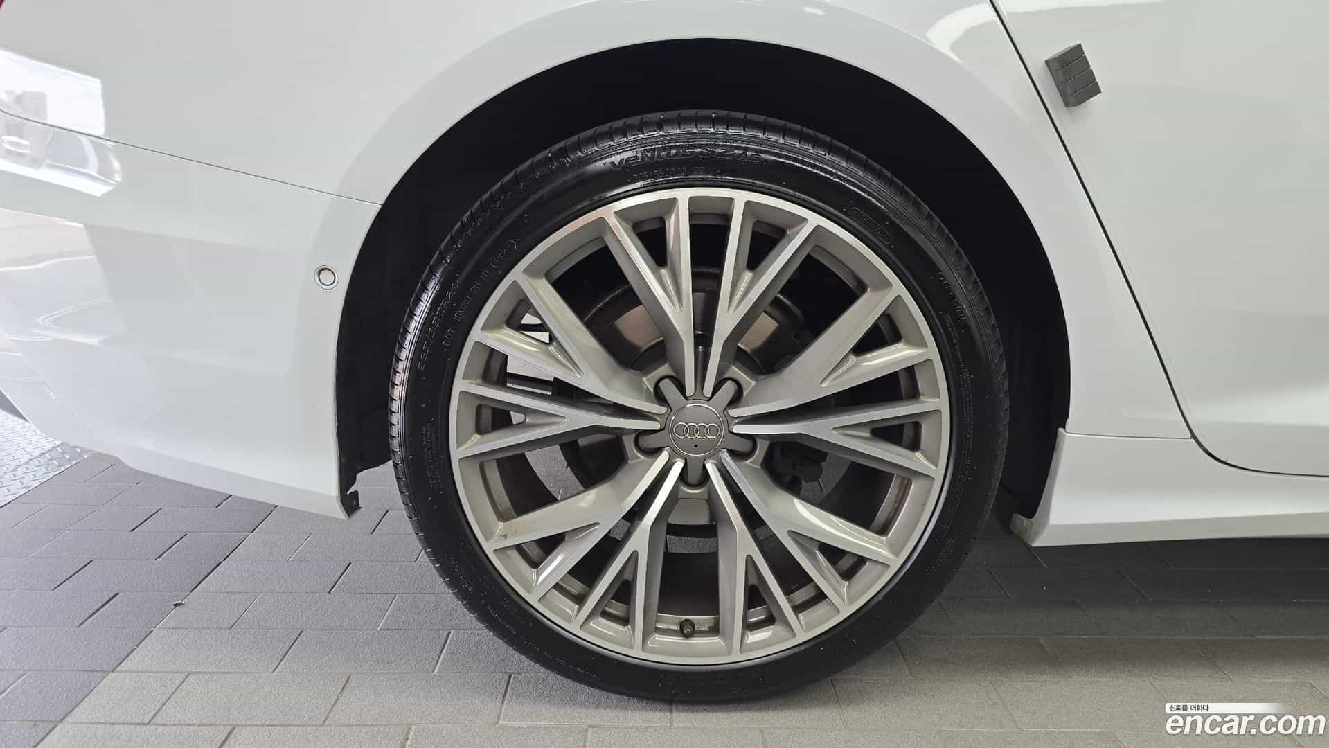 A6 Audi 2020.9-OUTER-005
