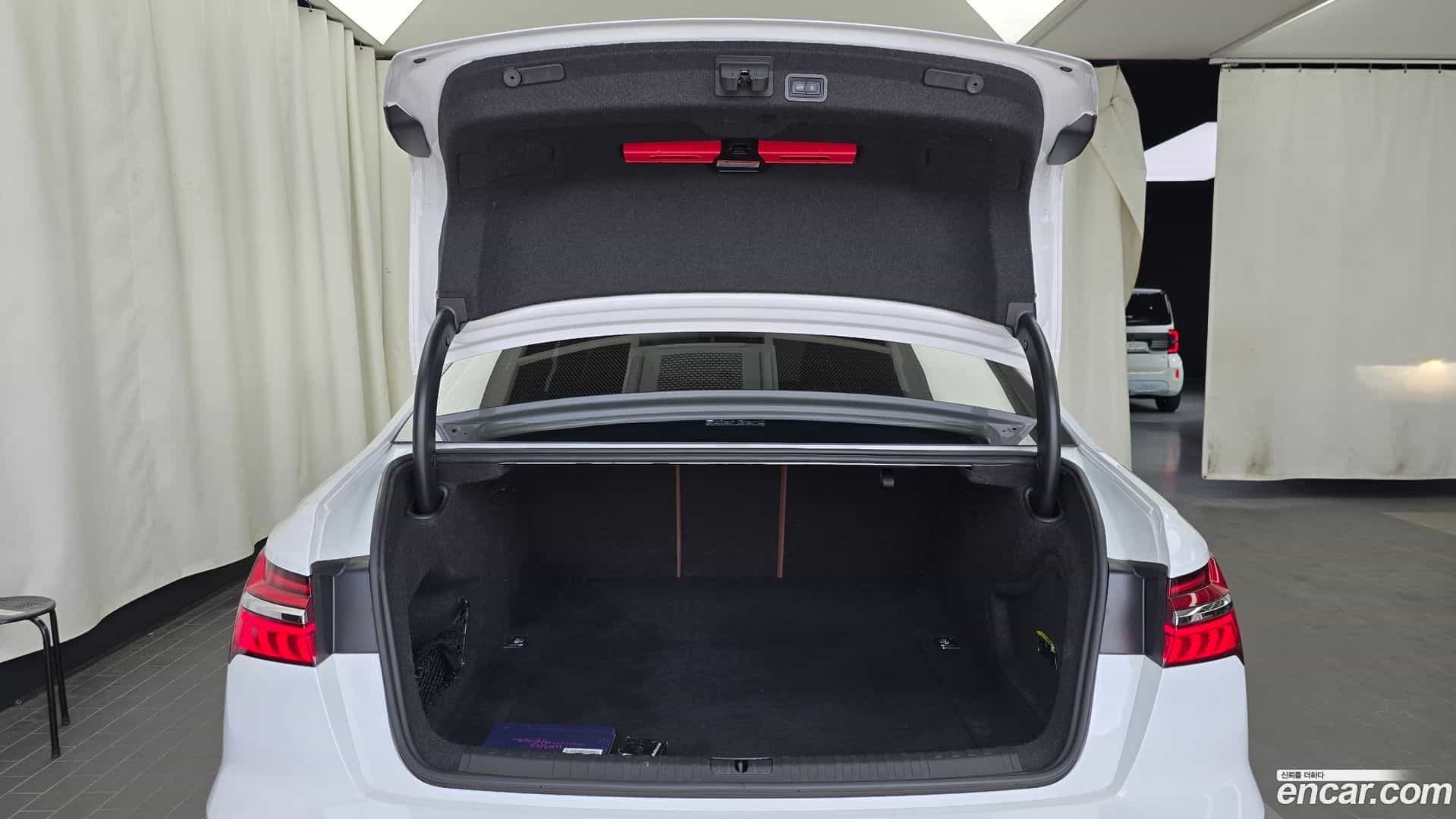 A6 Audi 2020.9-OPTION-024