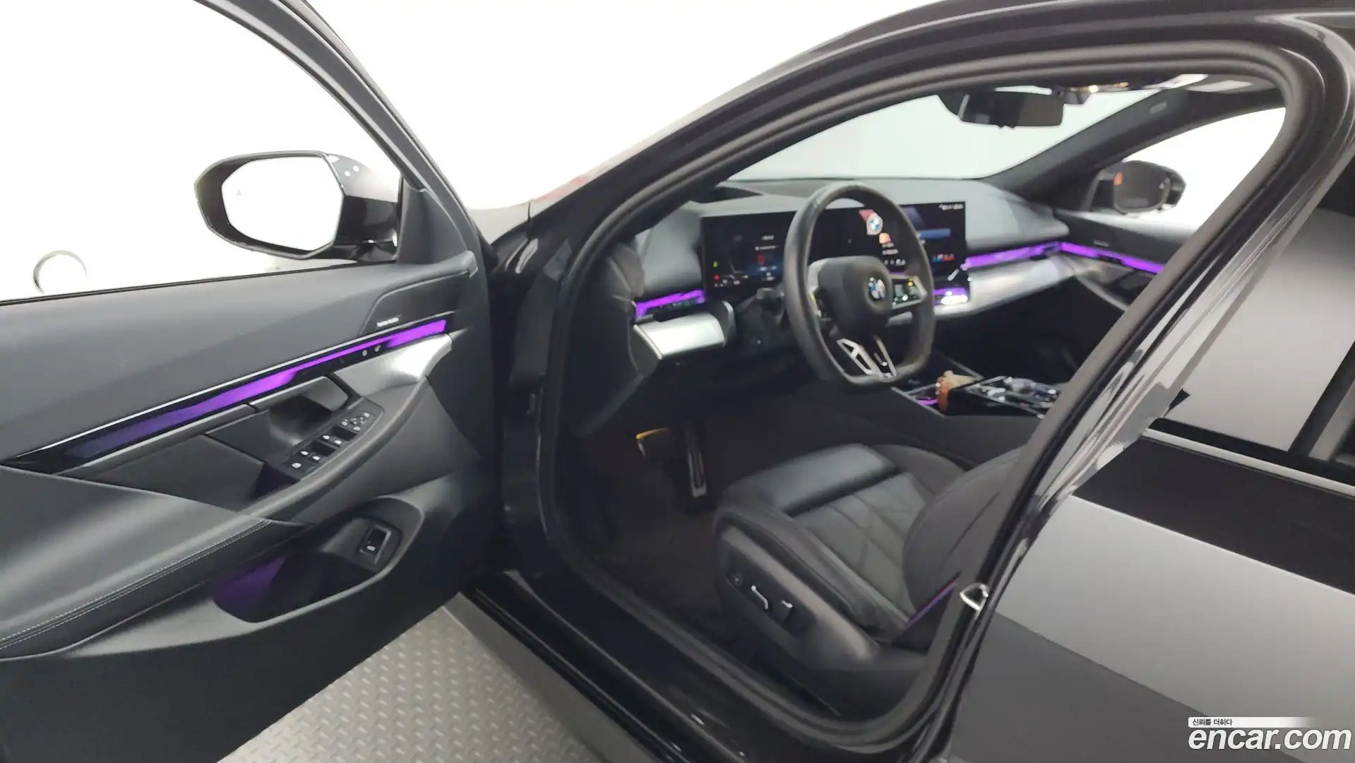 5-Series BMW 2024.10-INNER-010