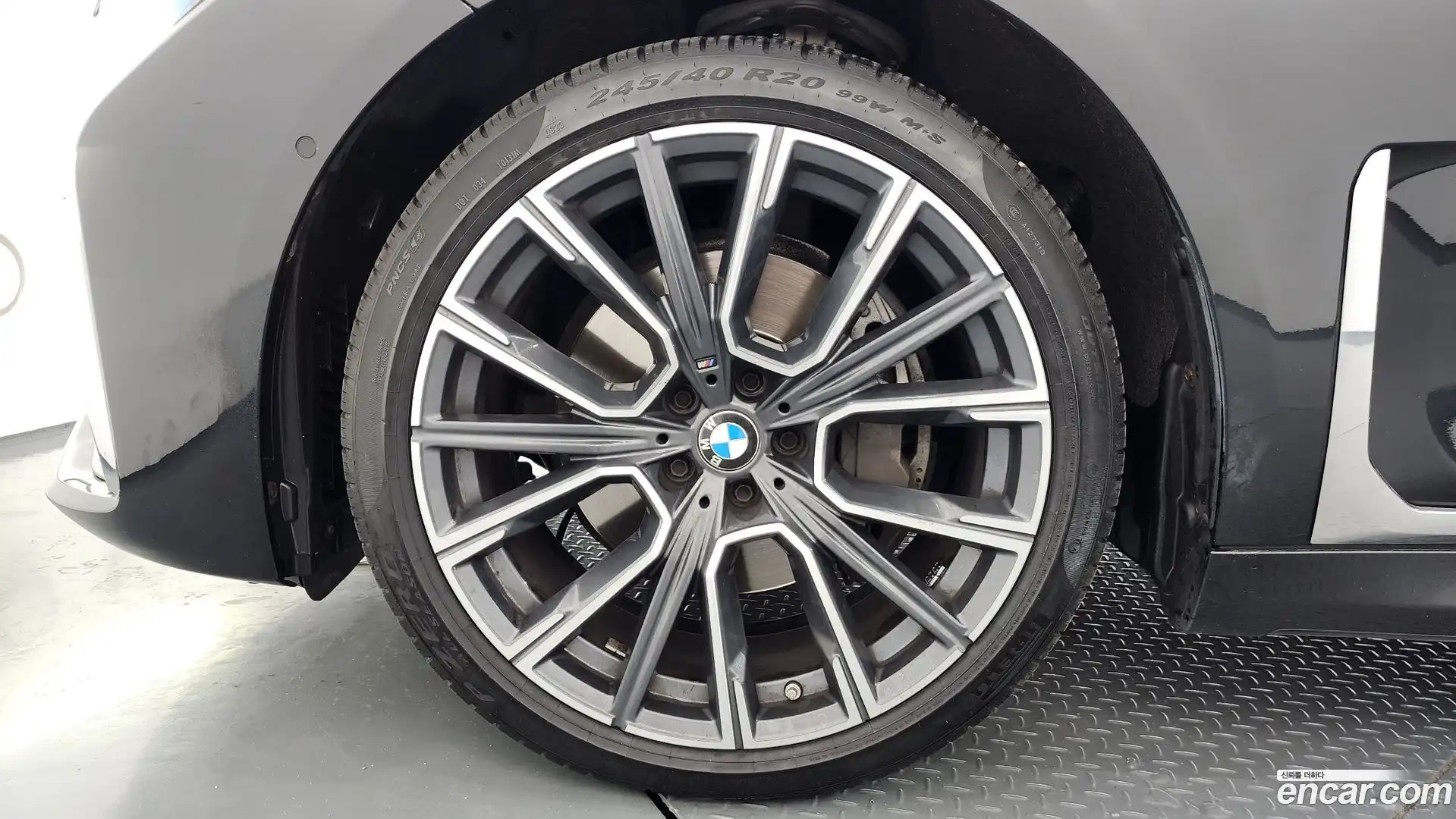 7-Series BMW 2021.5-OUTER-005