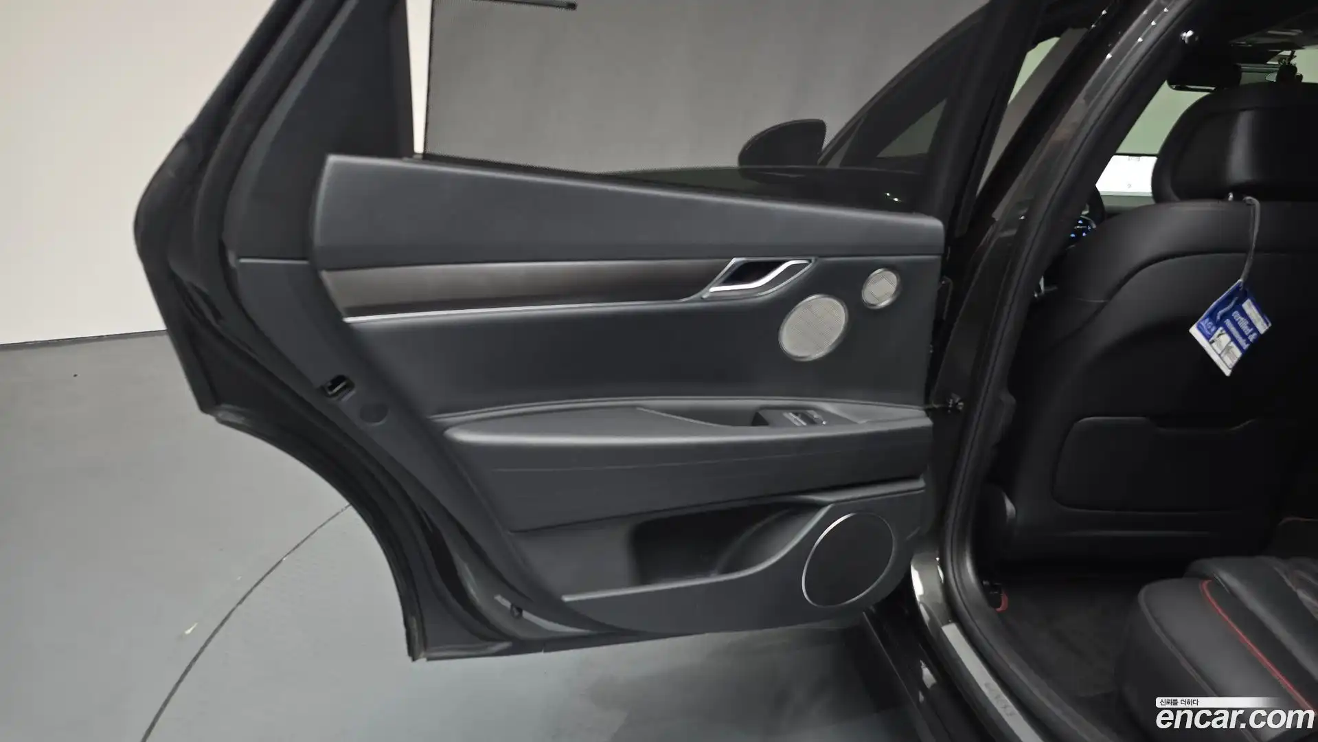 G80 Genesis 2022.11-INNER-035