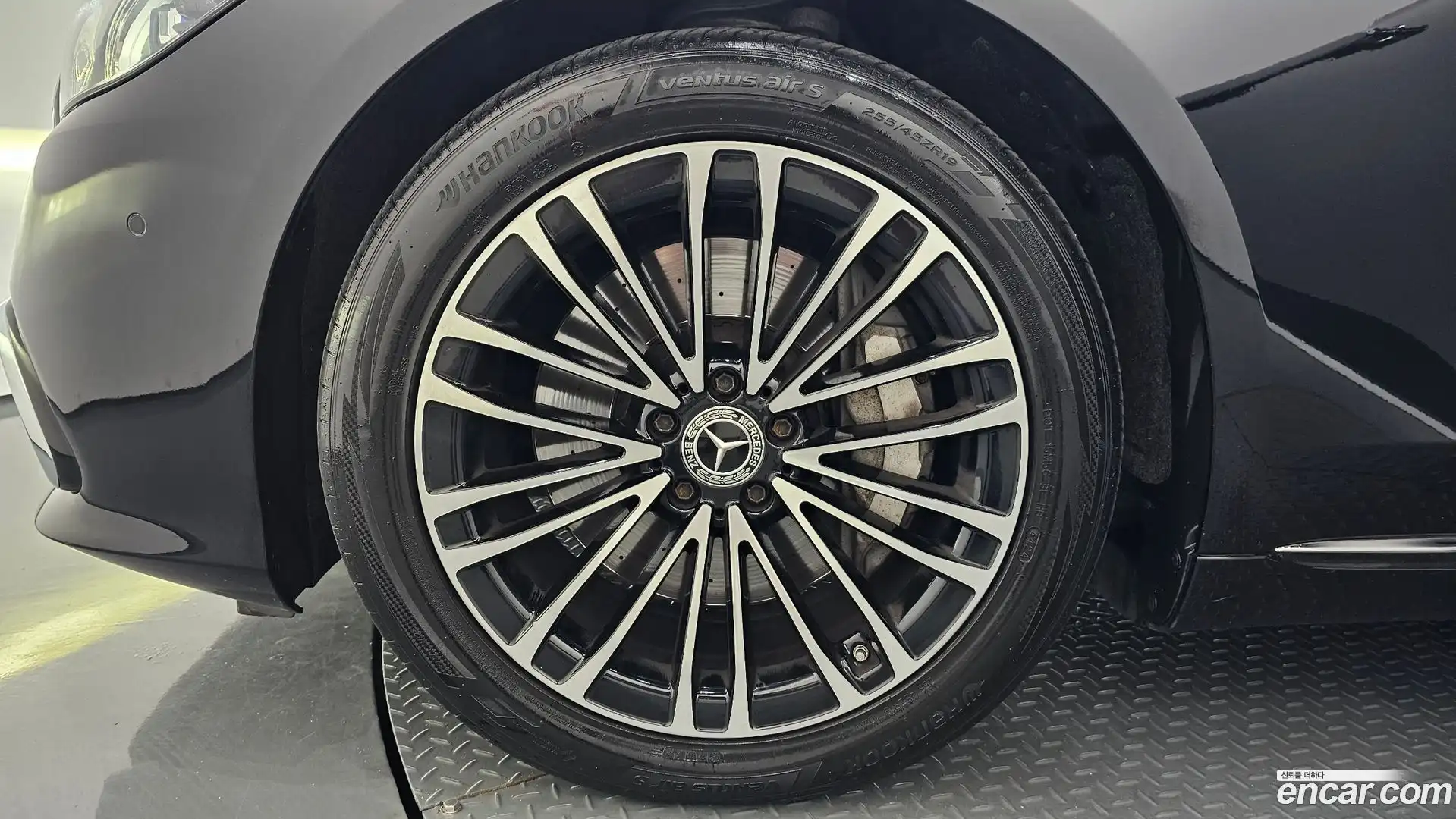 S-Class Mercedes-Benz 2022.4-OUTER-005