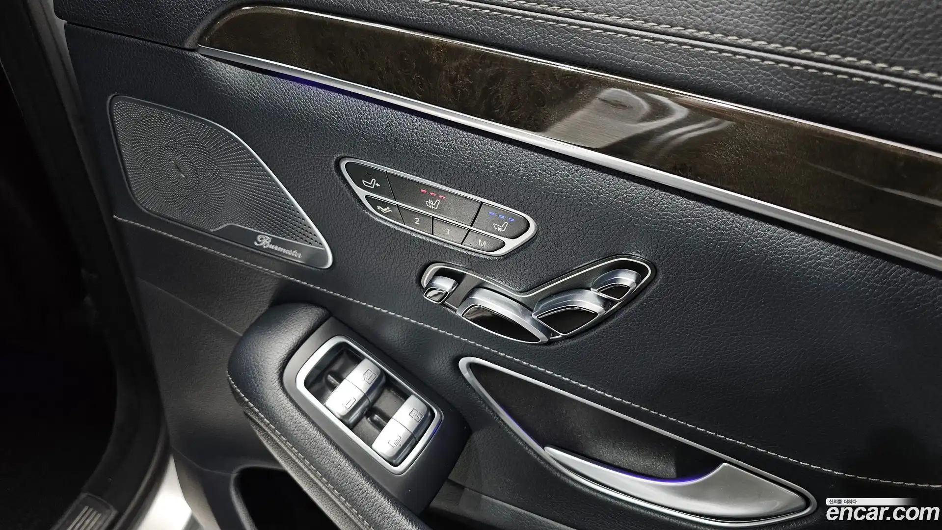 S-Class Mercedes-Benz 2015.1-OPTION-023