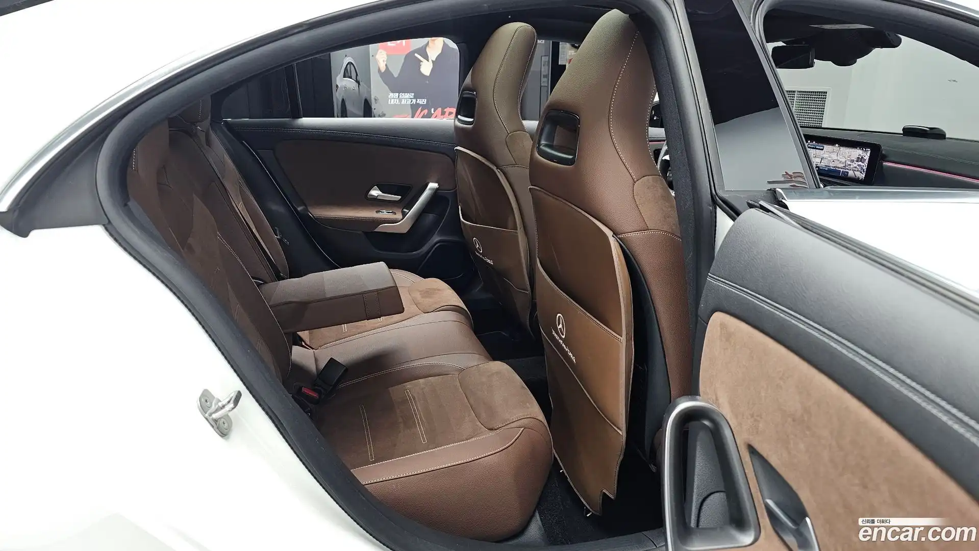 CLA-Class Mercedes-Benz 2024.10-OPTION-016