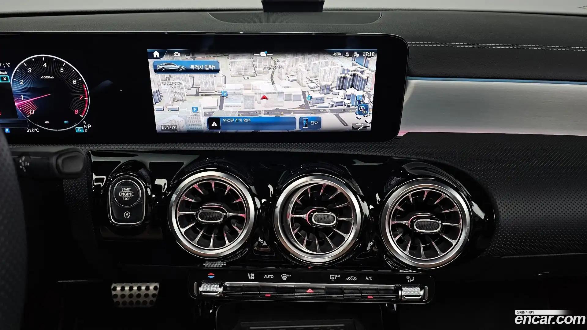CLA-Class Mercedes-Benz 2024.10-OPTION-018