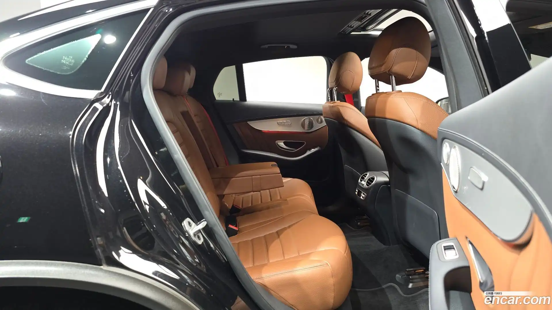GLC-Class Mercedes-Benz 2021.6-OPTION-016