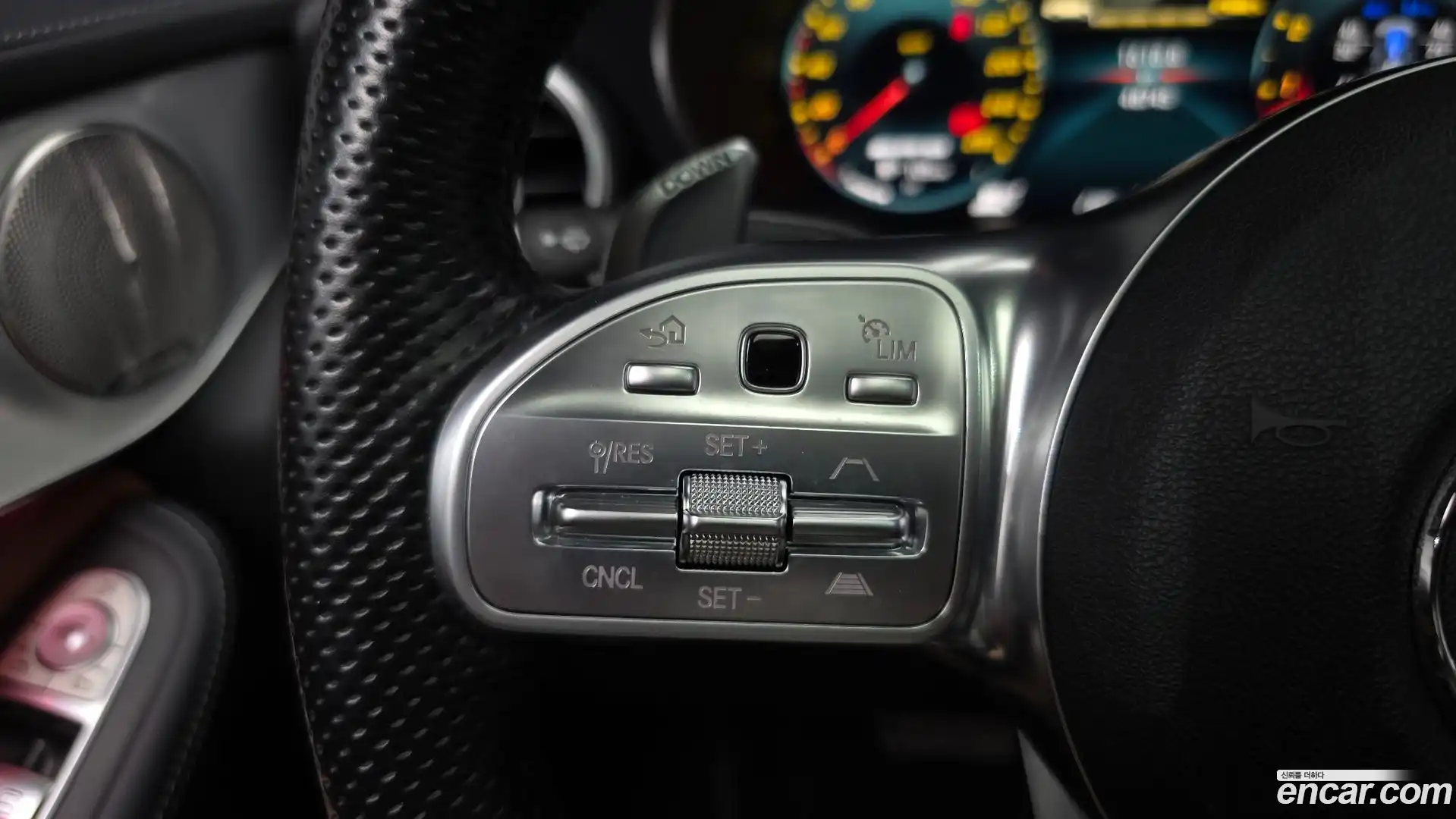 GLC-Class Mercedes-Benz 2021.6-OPTION-020