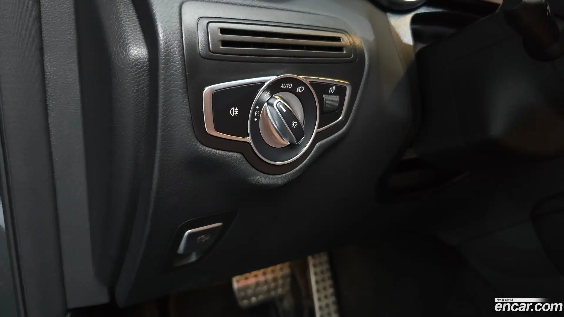 GLC-Class Mercedes-Benz 2021.6-OPTION-040