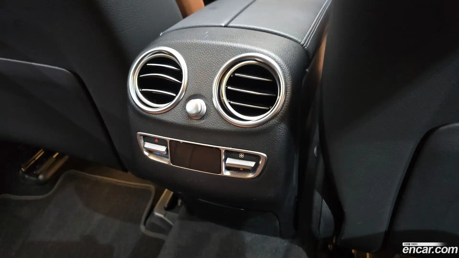 GLC-Class Mercedes-Benz 2021.6-OPTION-047