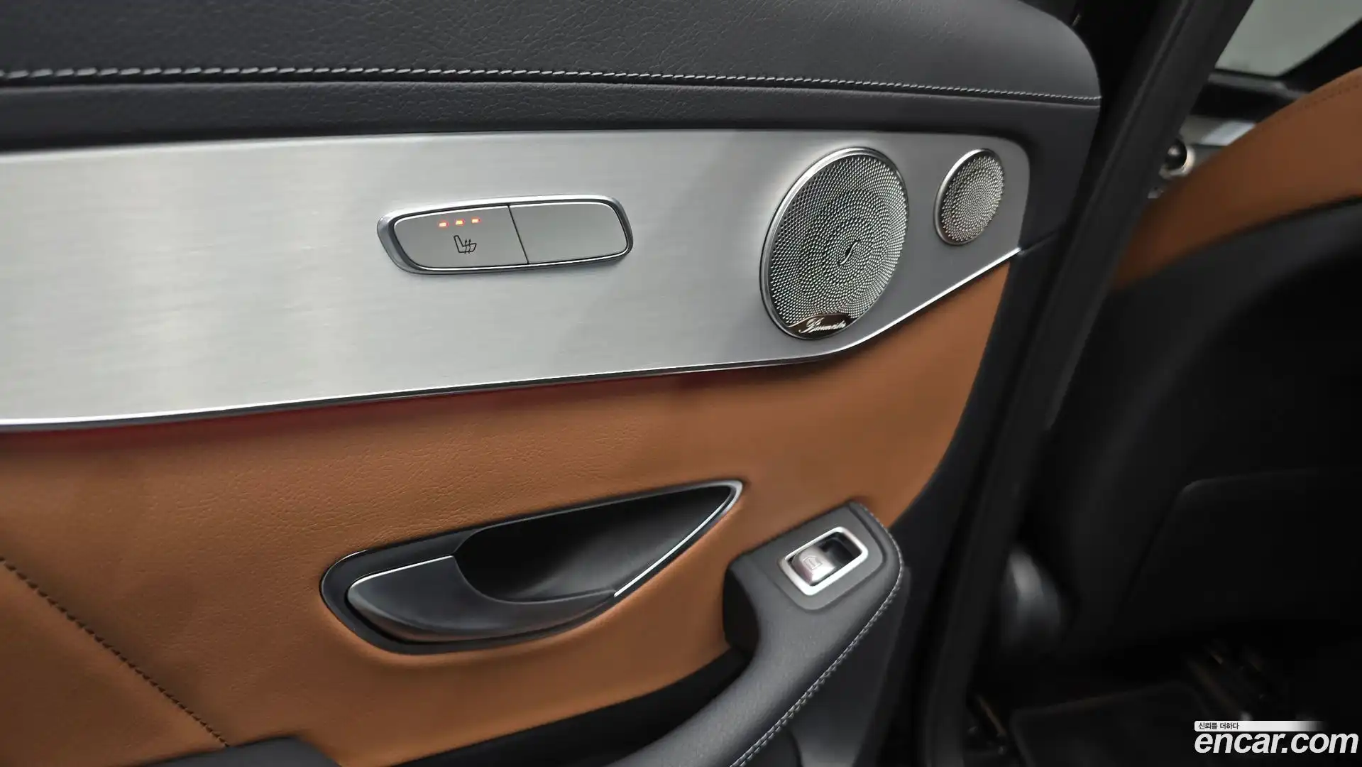 GLC-Class Mercedes-Benz 2021.6-OPTION-048