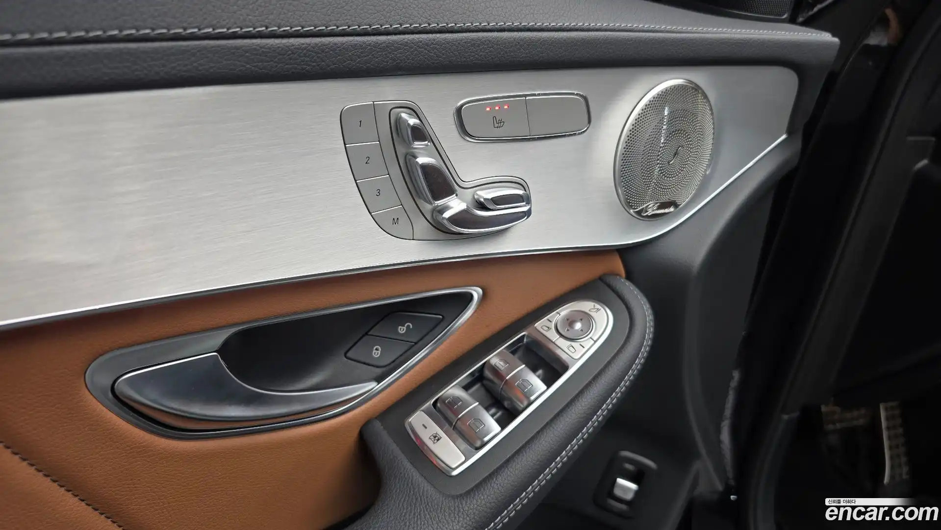 GLC-Class Mercedes-Benz 2021.6-OPTION-050