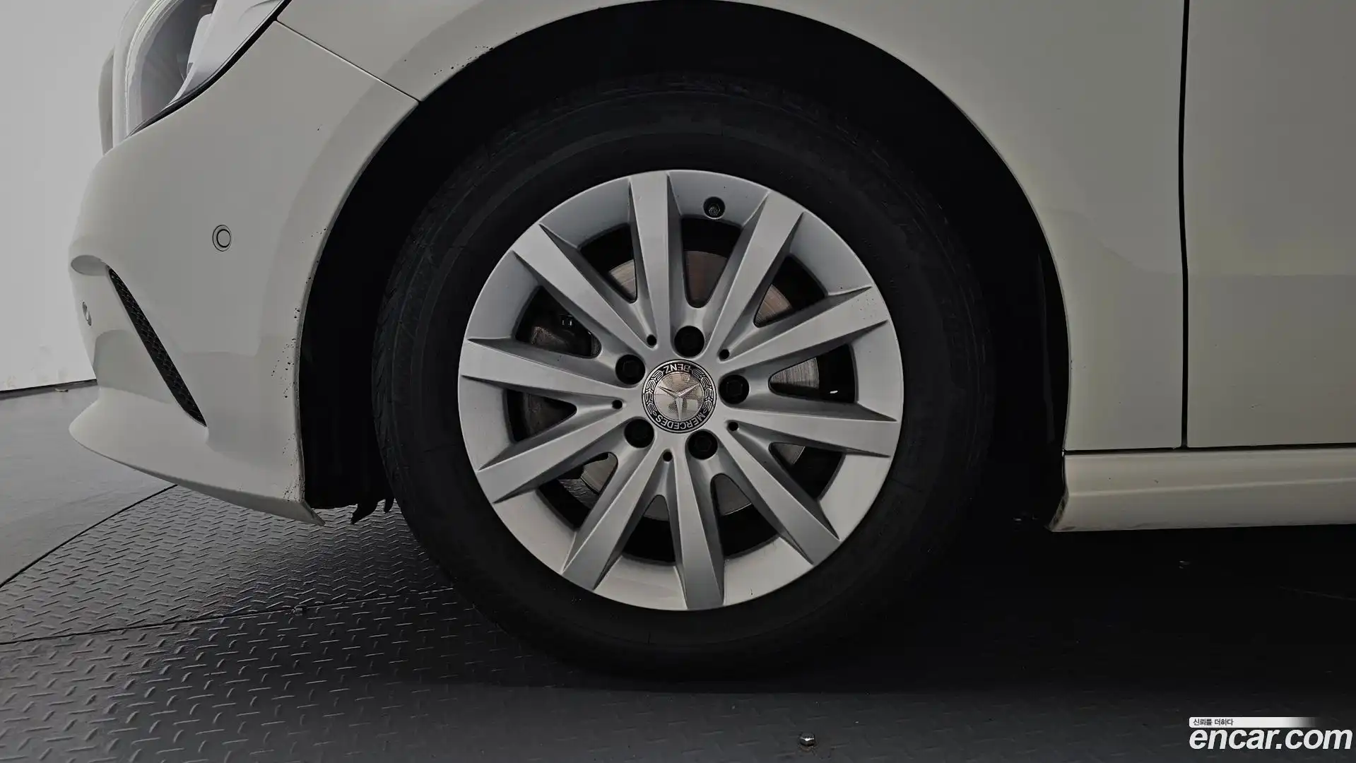 A-Class Mercedes-Benz 2016.10-OUTER-005