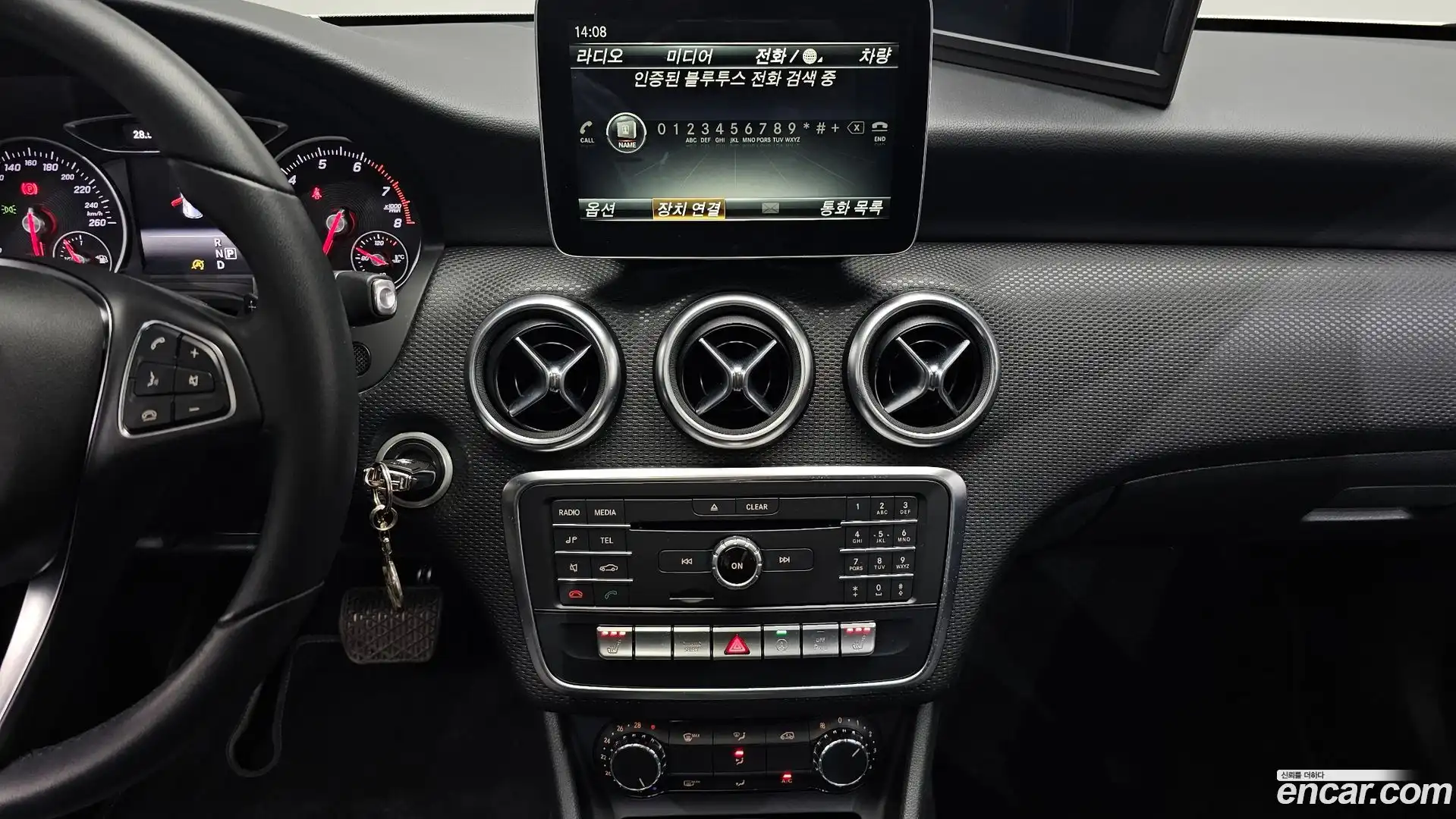 A-Class Mercedes-Benz 2016.10-OPTION-018