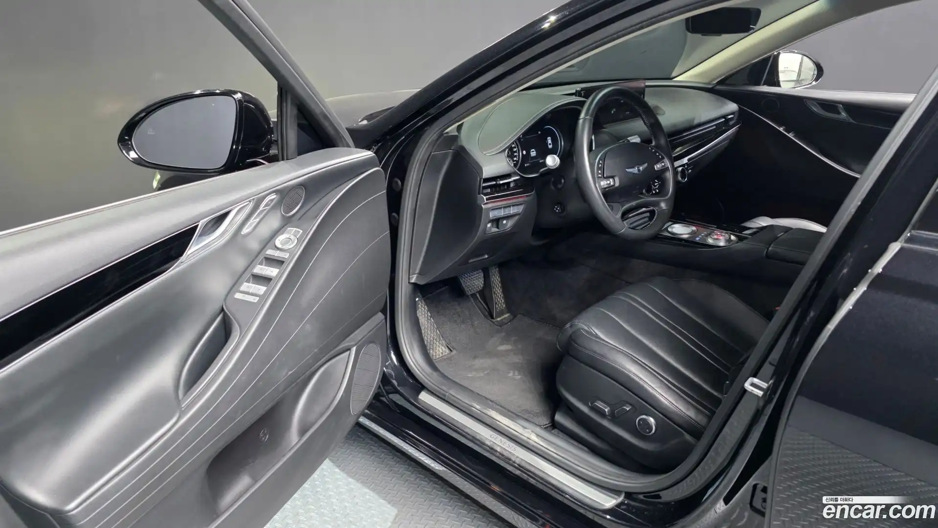 G80 Genesis 2022.8-INNER-010