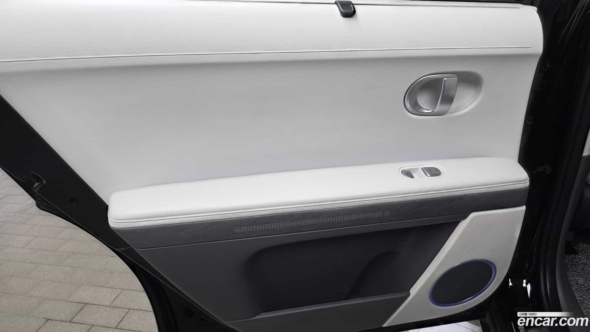 Ioniq5 Hyundai 2022.1-INNER-035