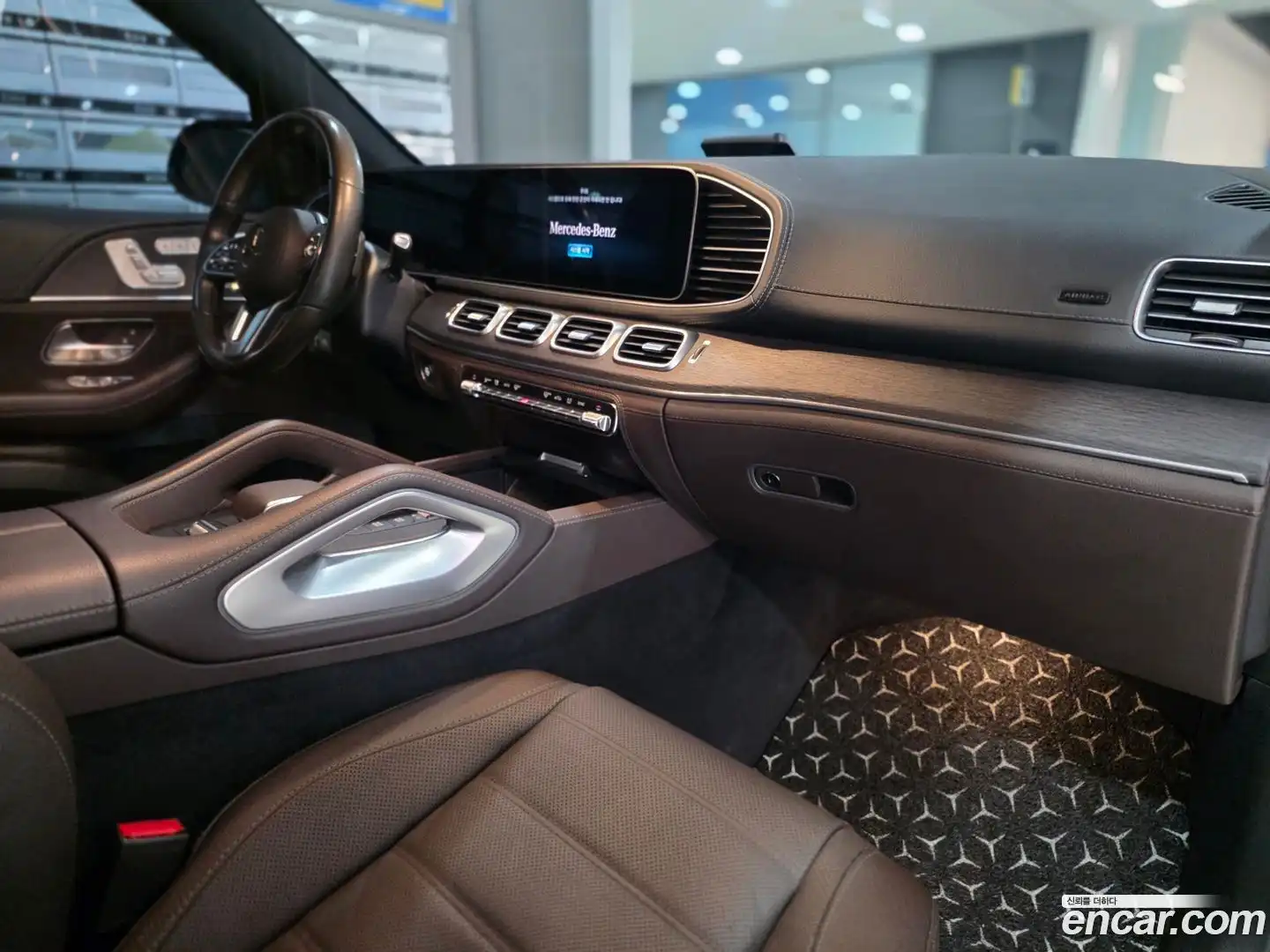 GLS-Class Mercedes-Benz 2022.9-INNER-007