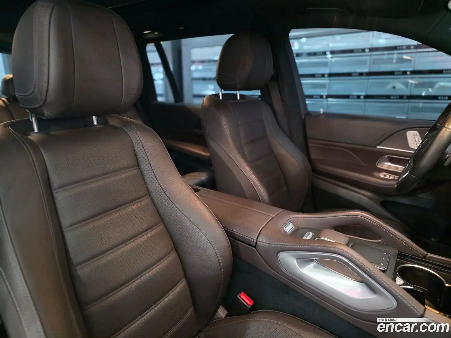 GLS-Class Mercedes-Benz 2022.9-INNER-009
